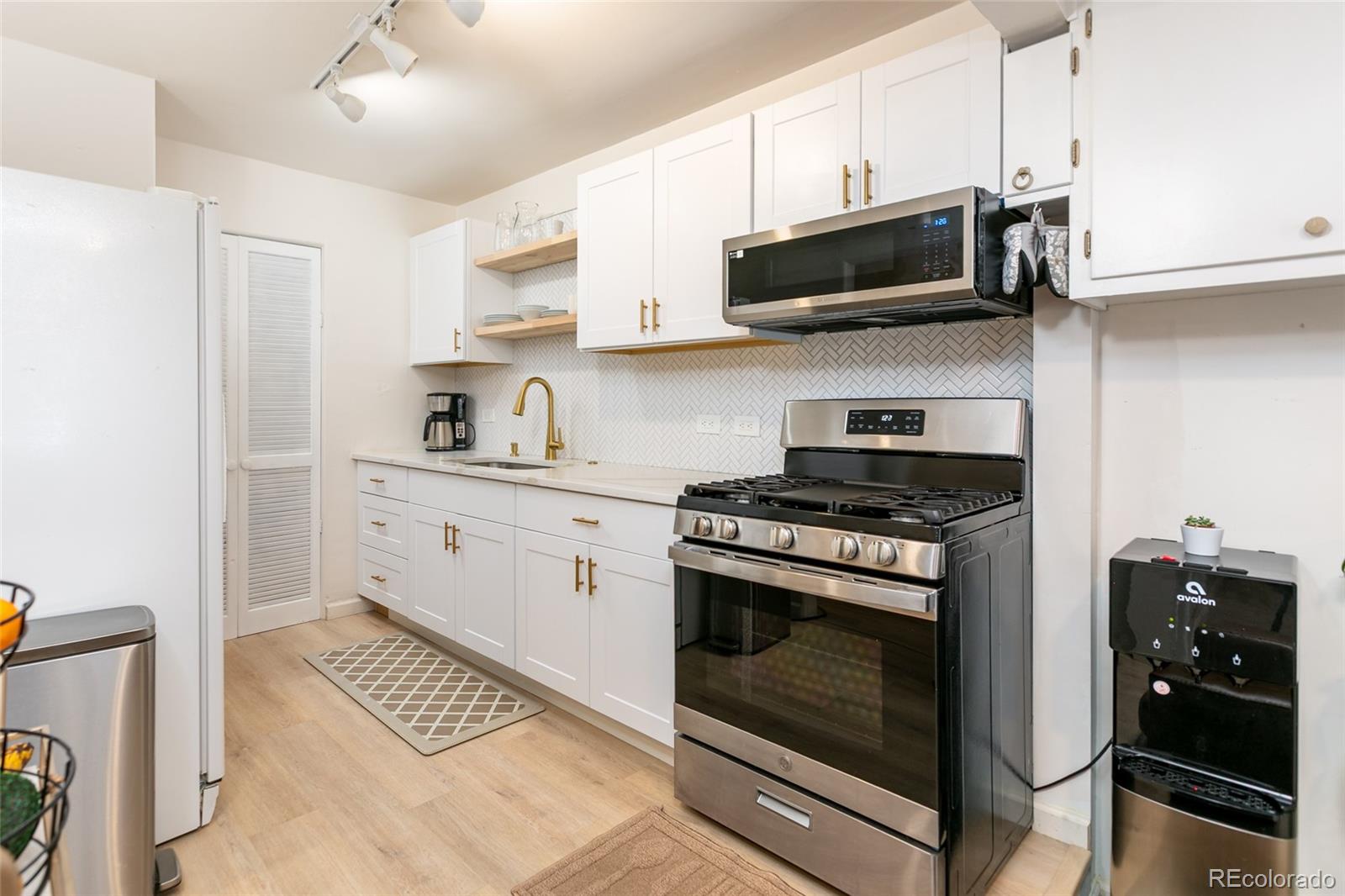 MLS Image #8 for 818 s osage street,denver, Colorado
