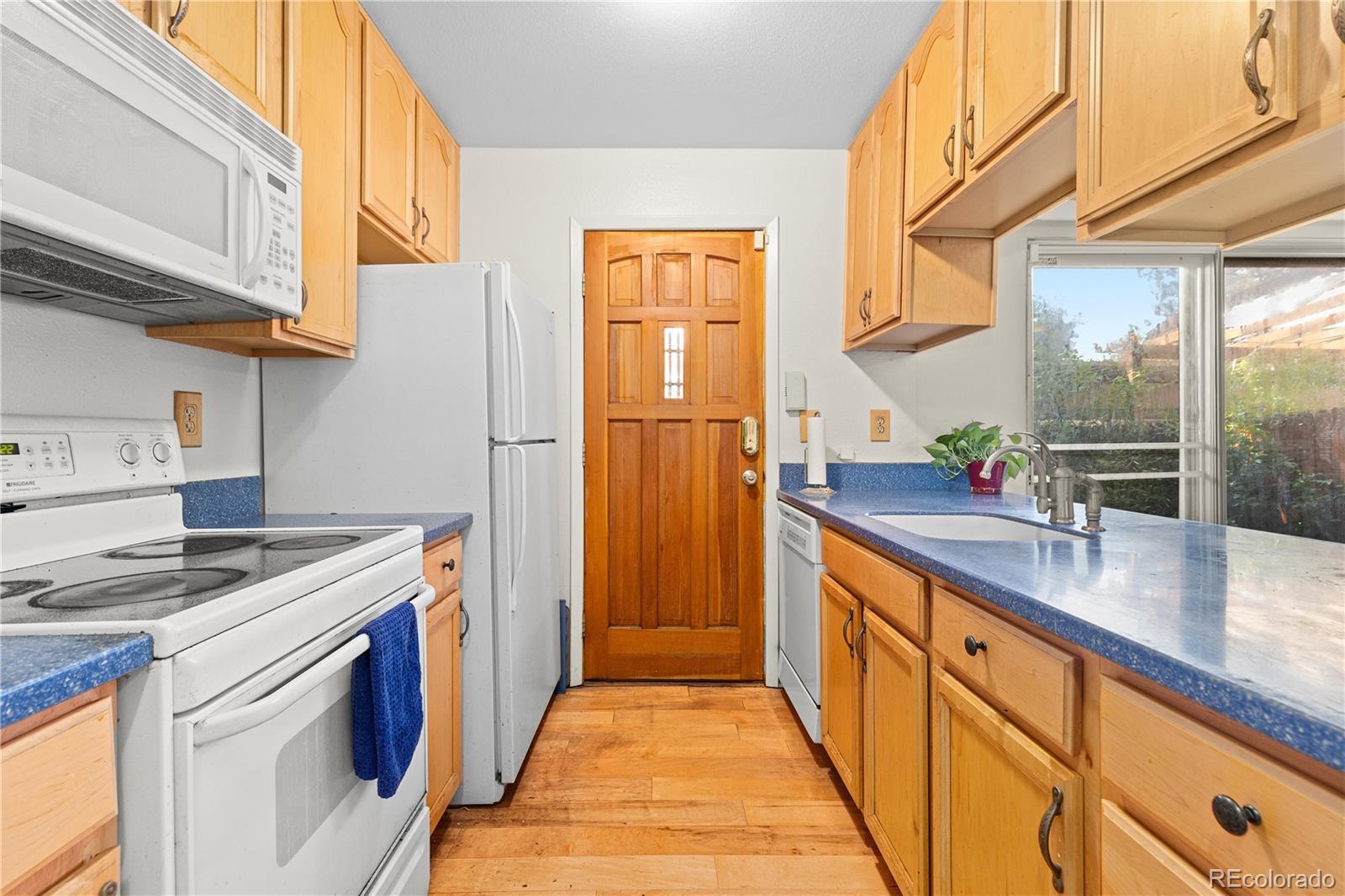 MLS Image #7 for 3622 s fairplay way,aurora, Colorado