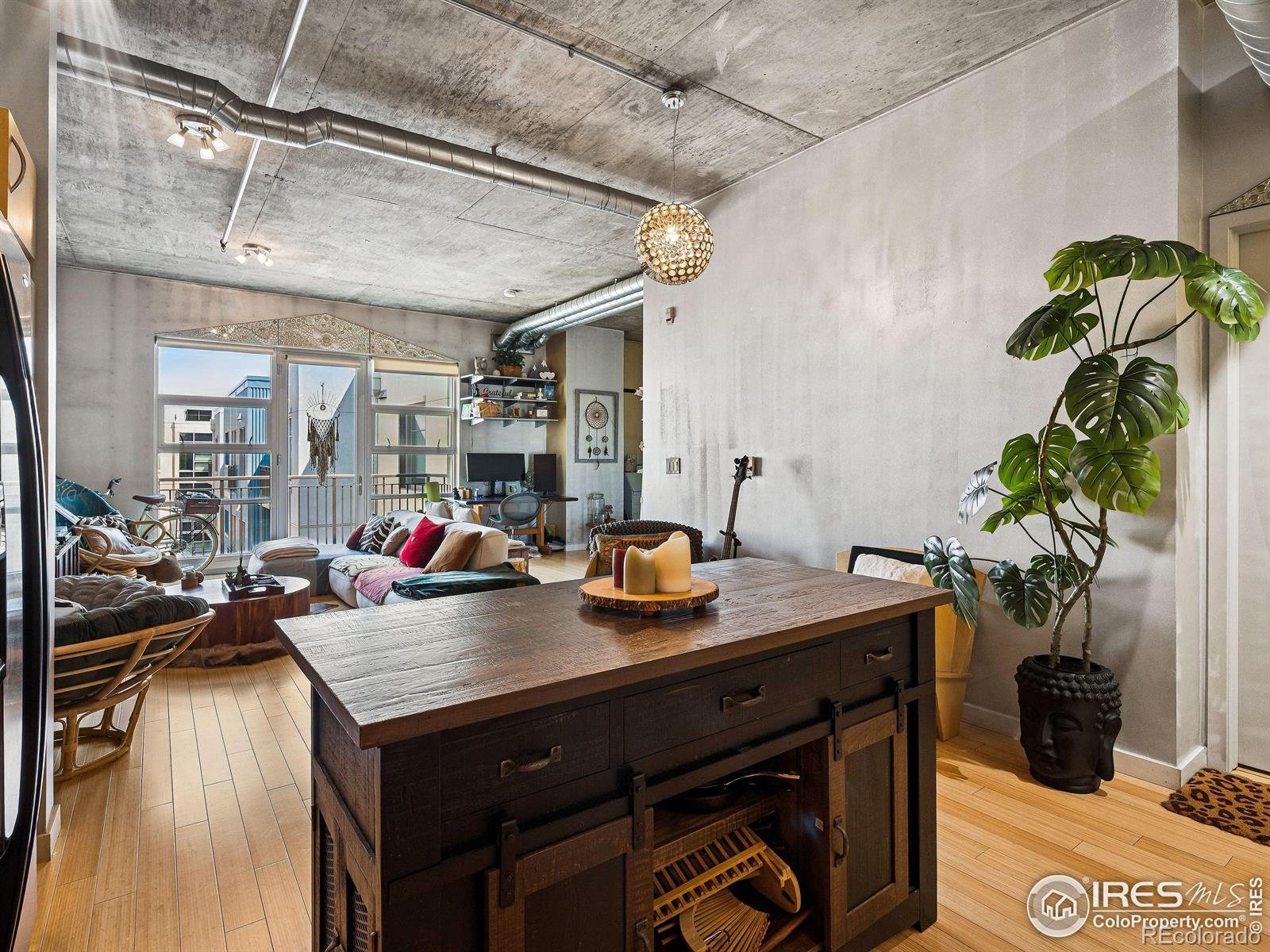 MLS Image #5 for 3601  arapahoe avenue,boulder, Colorado
