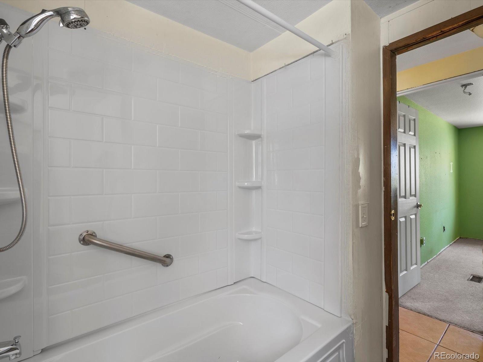 MLS Image #22 for 4480  county road 87 ,roggen, Colorado