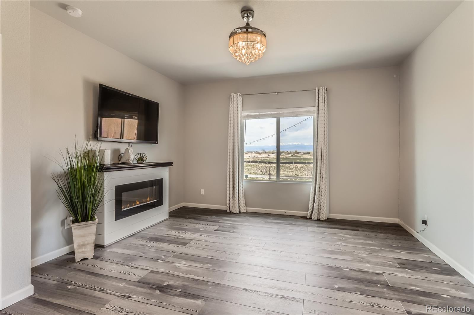 MLS Image #13 for 6021  sandstone circle,erie, Colorado
