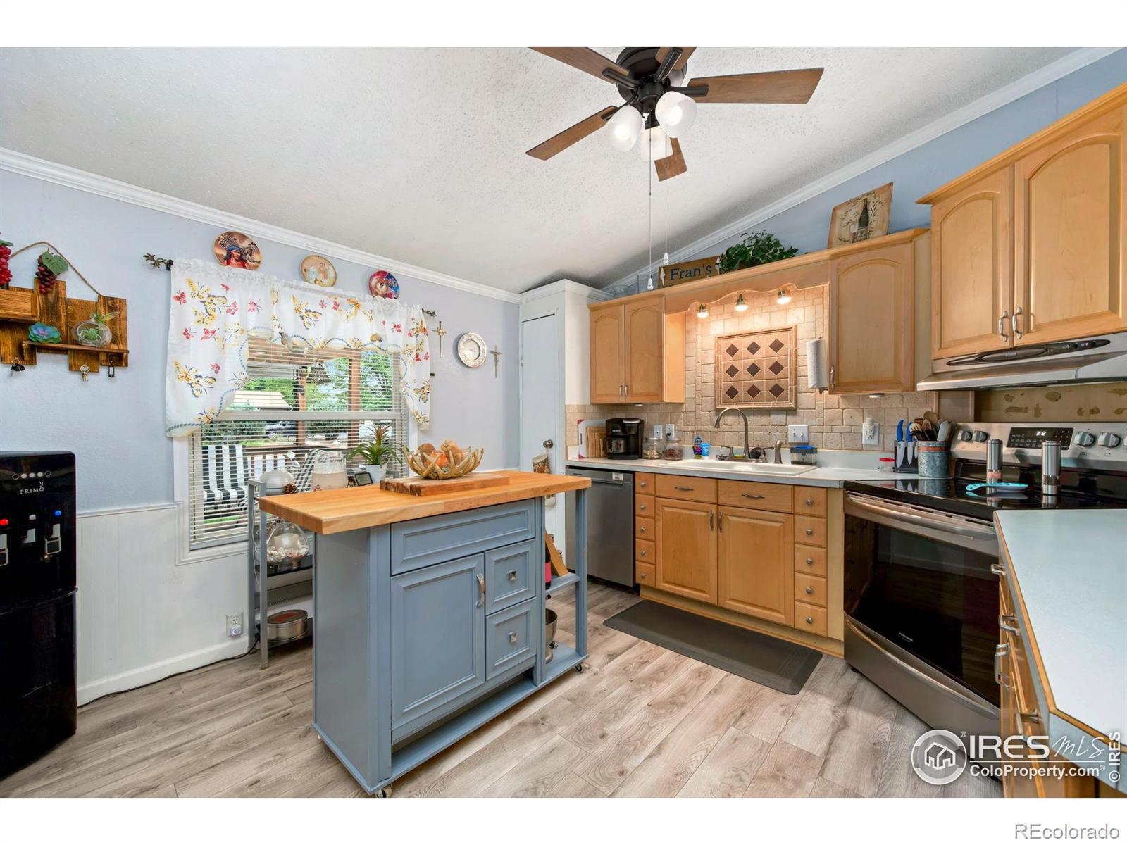 MLS Image #4 for 1375  sunset place,loveland, Colorado