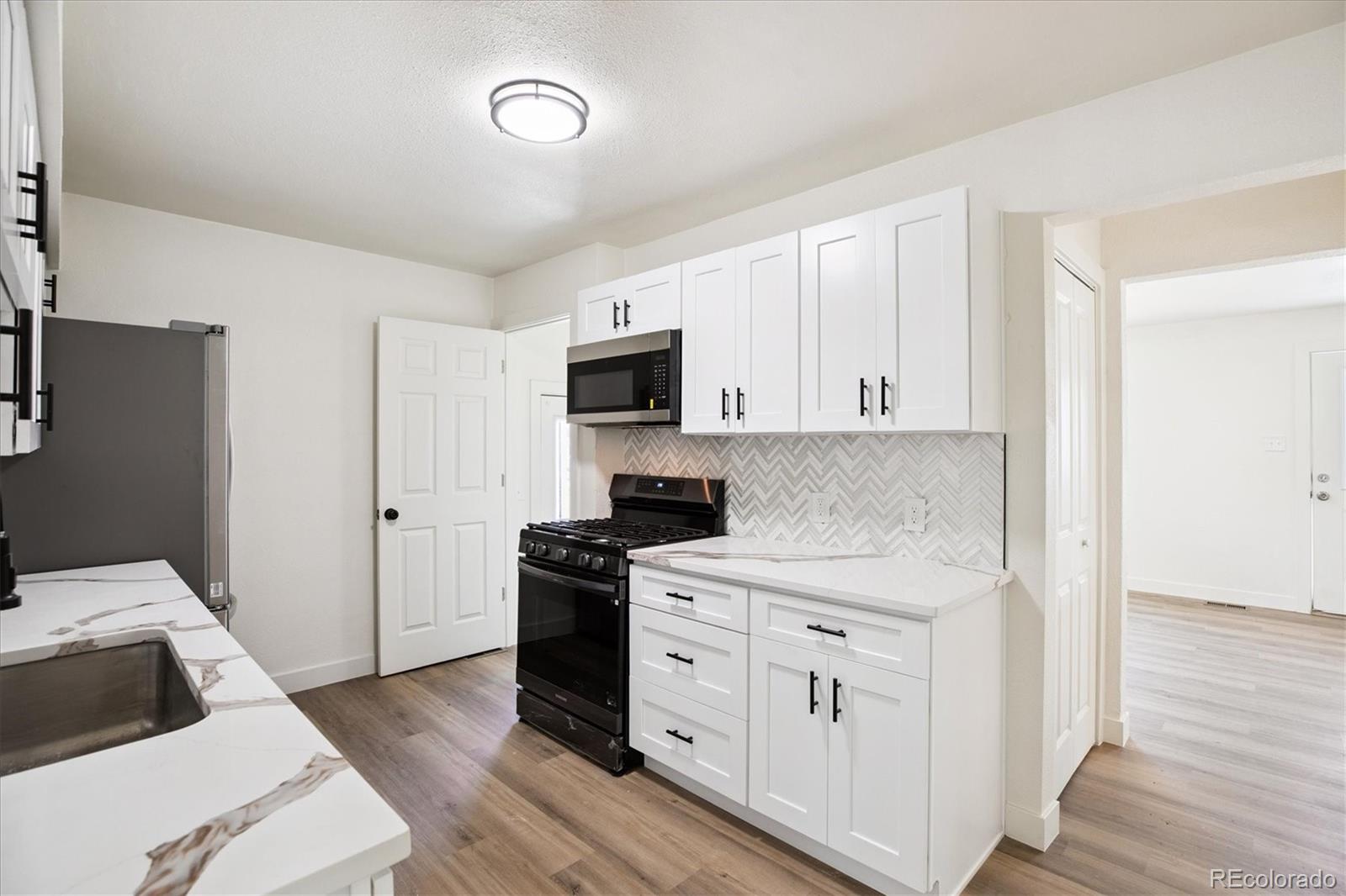 MLS Image #6 for 2785 w archer place,denver, Colorado