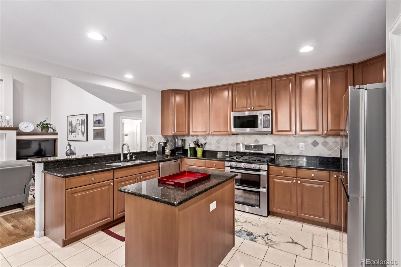 MLS Image #15 for 1640 s trenton court,denver, Colorado
