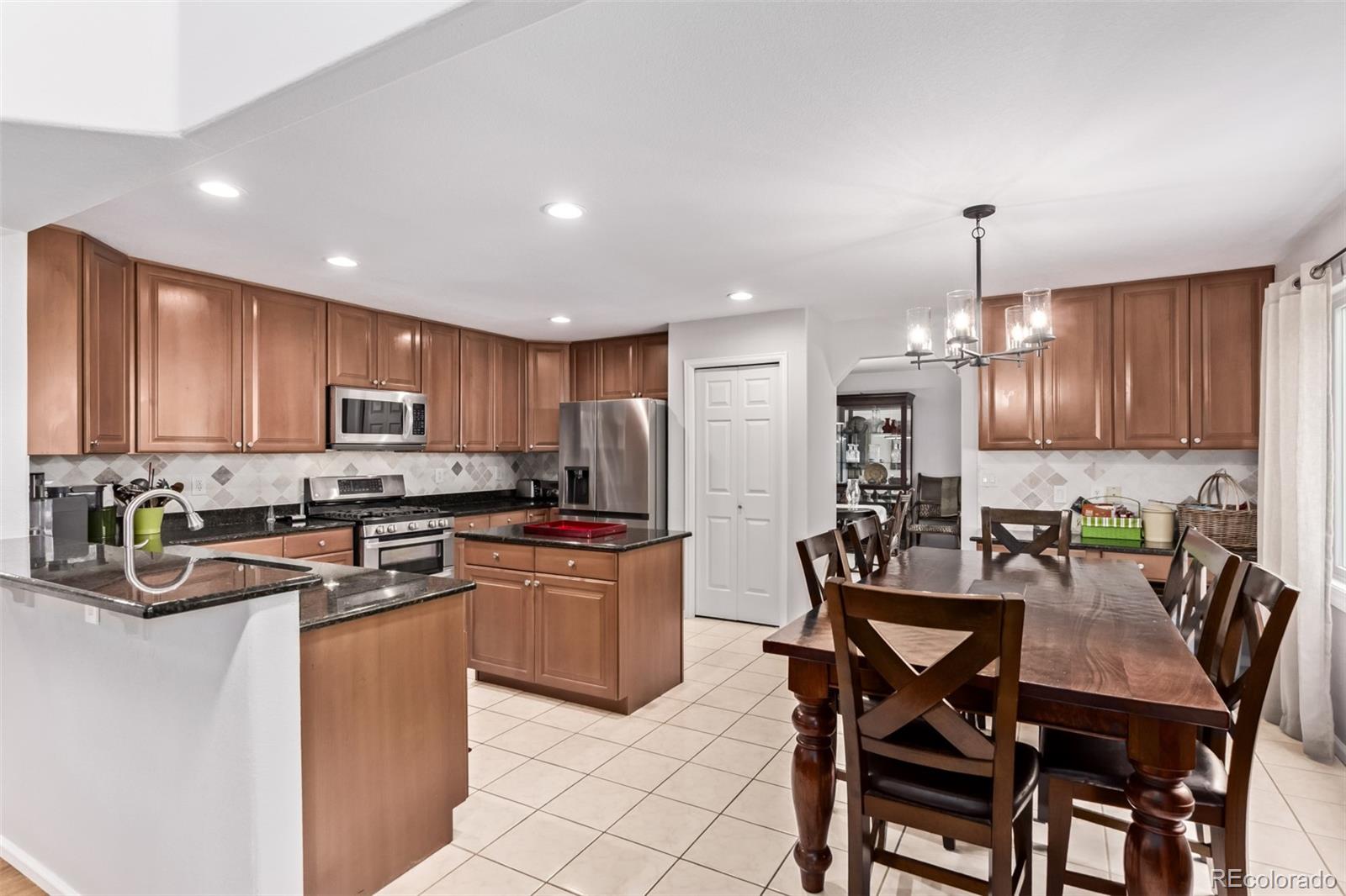 MLS Image #16 for 1640 s trenton court,denver, Colorado