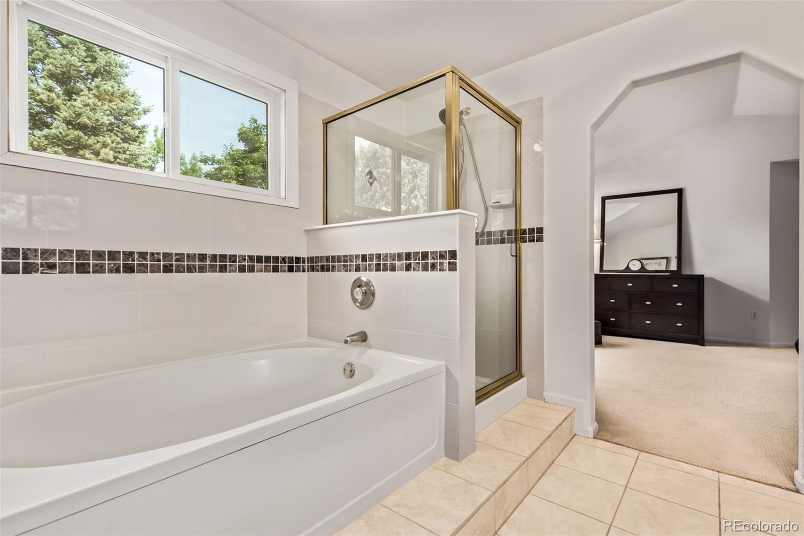 MLS Image #23 for 1640 s trenton court,denver, Colorado