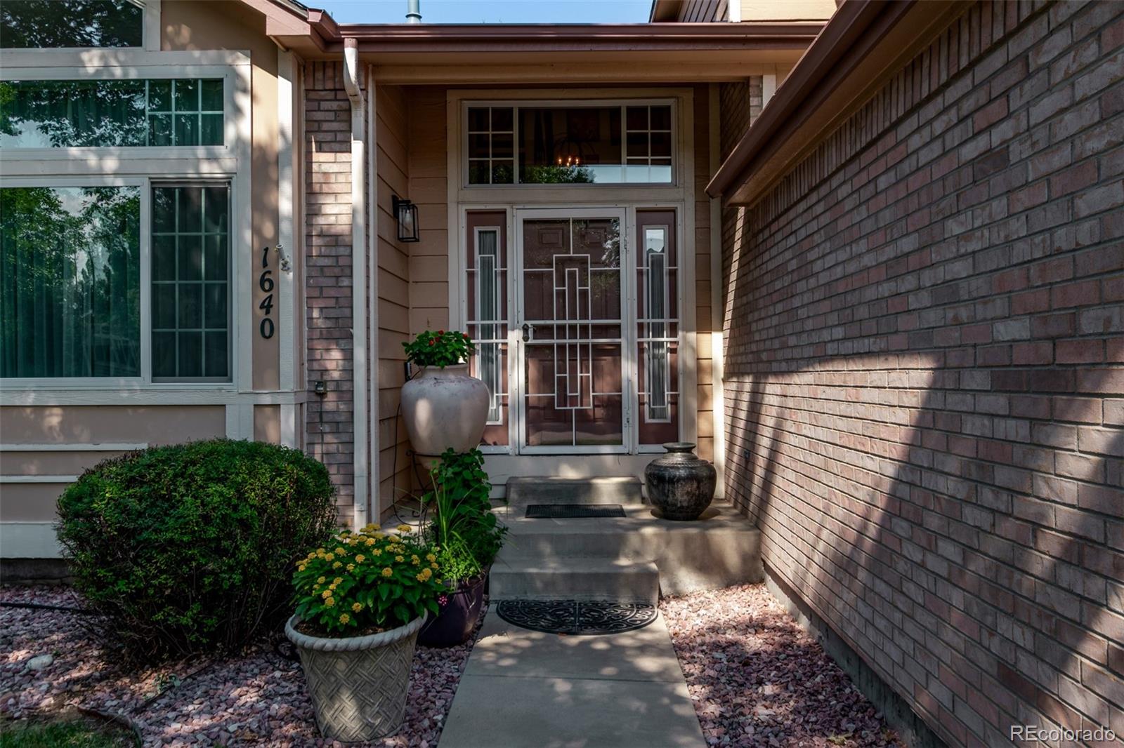 MLS Image #5 for 1640 s trenton court,denver, Colorado