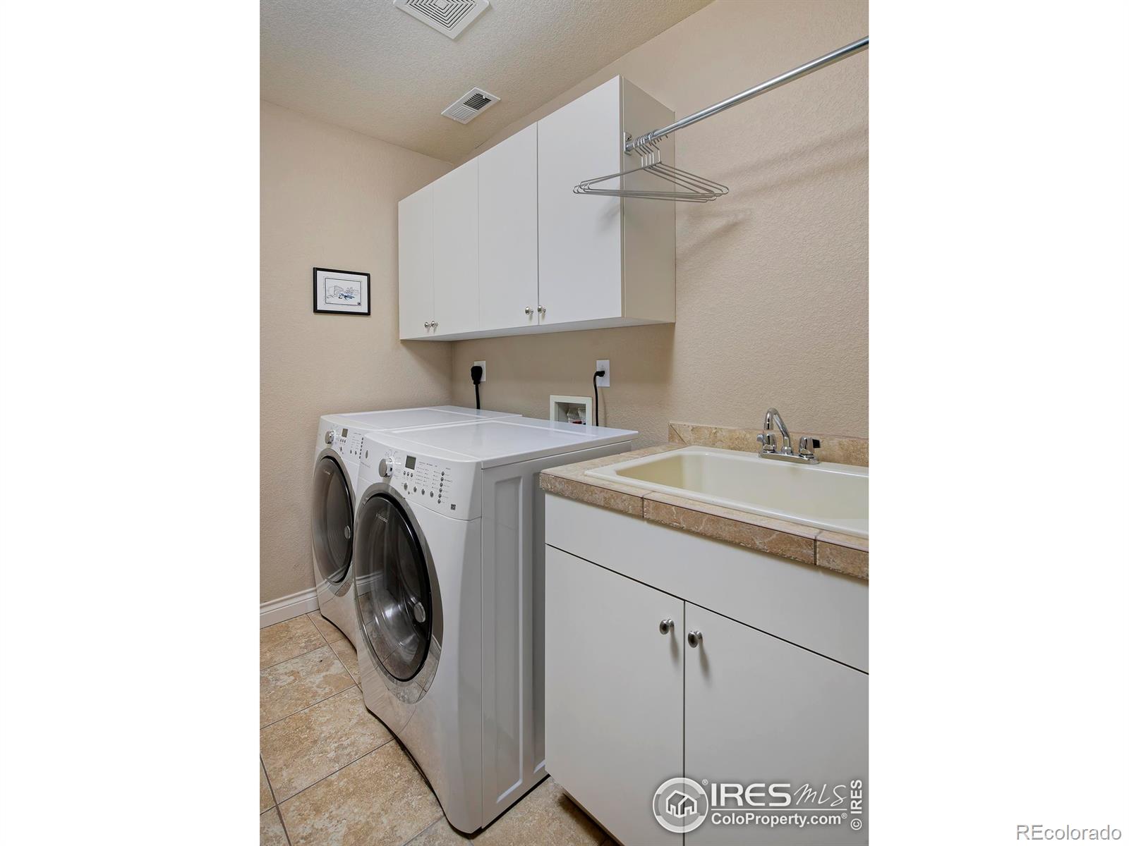 MLS Image #23 for 1556  stardance circle,longmont, Colorado
