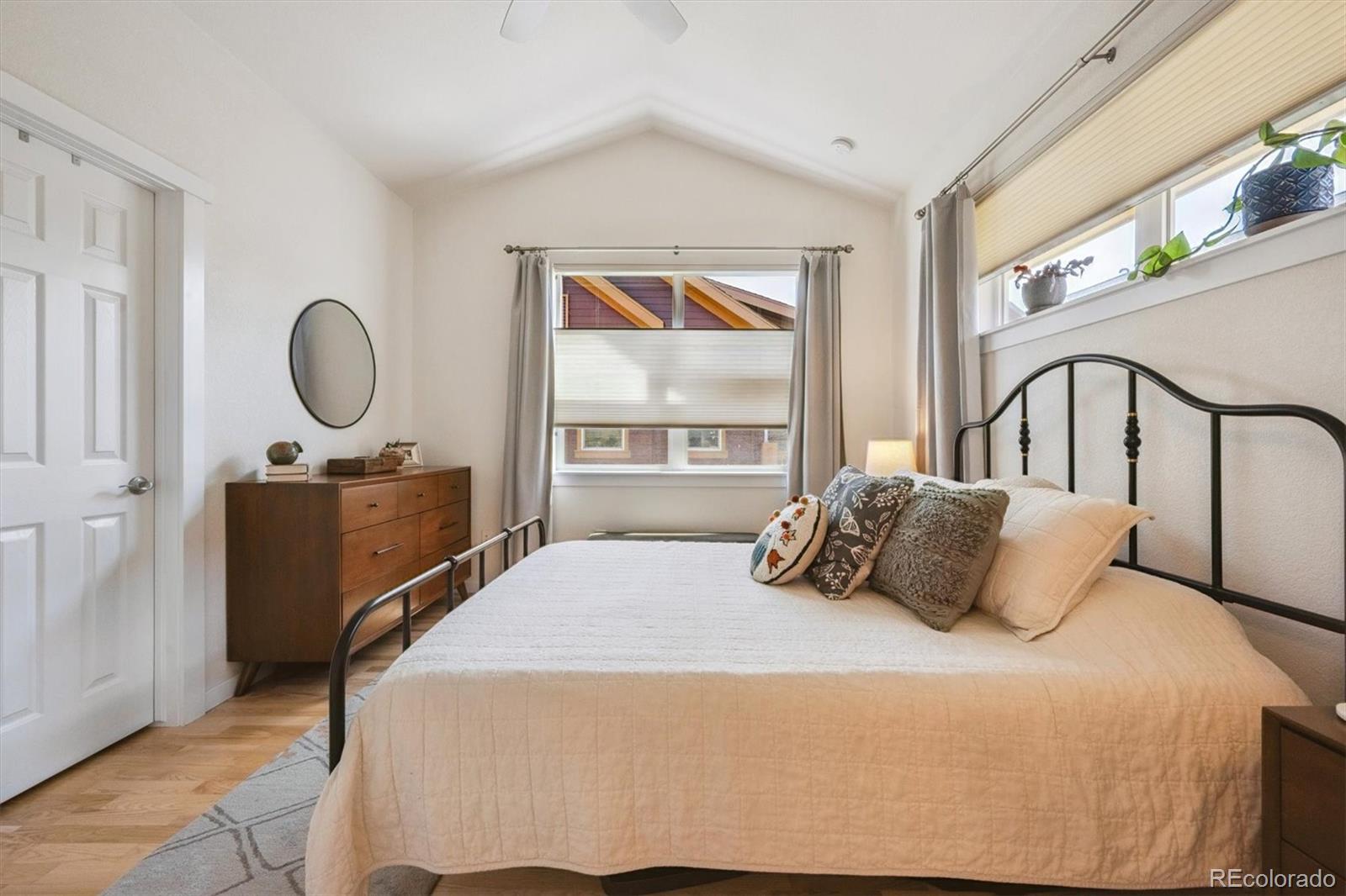 MLS Image #12 for 8280 e 24th drive,denver, Colorado