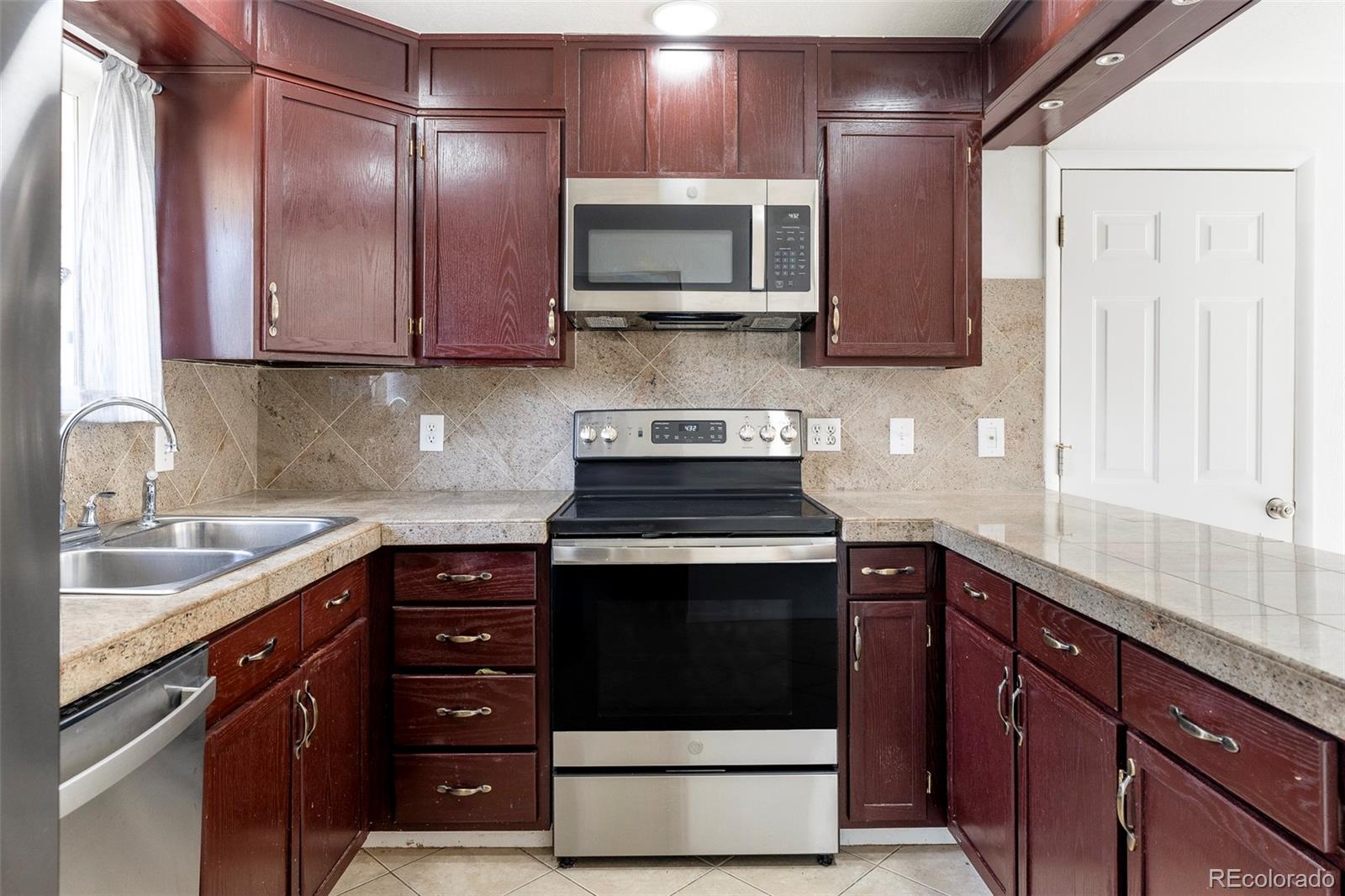 MLS Image #7 for 10817 w marlowe avenue,littleton, Colorado