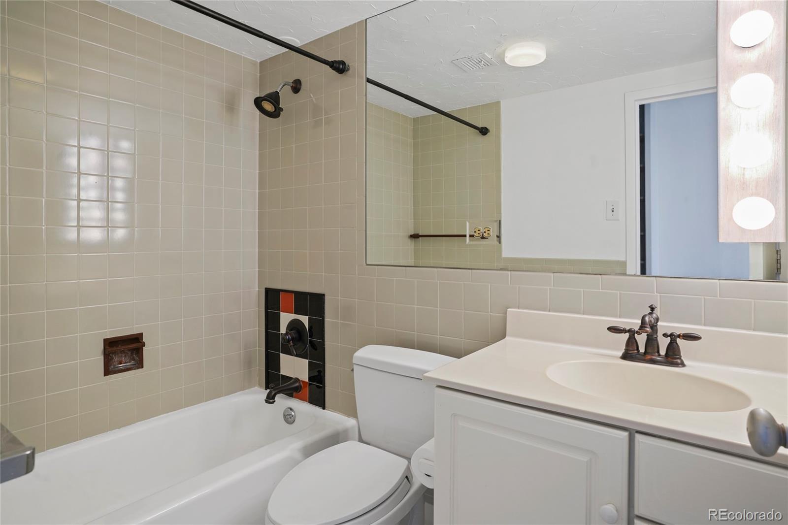 MLS Image #22 for 3100 e cherry creek south drive,denver, Colorado