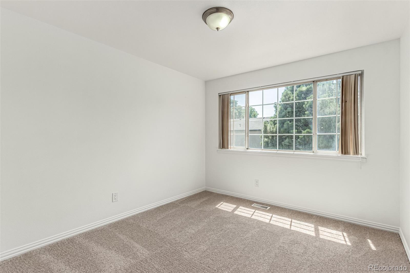 MLS Image #26 for 11457 e warren place,aurora, Colorado