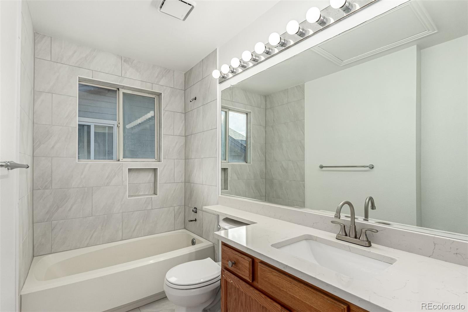 MLS Image #28 for 11457 e warren place,aurora, Colorado