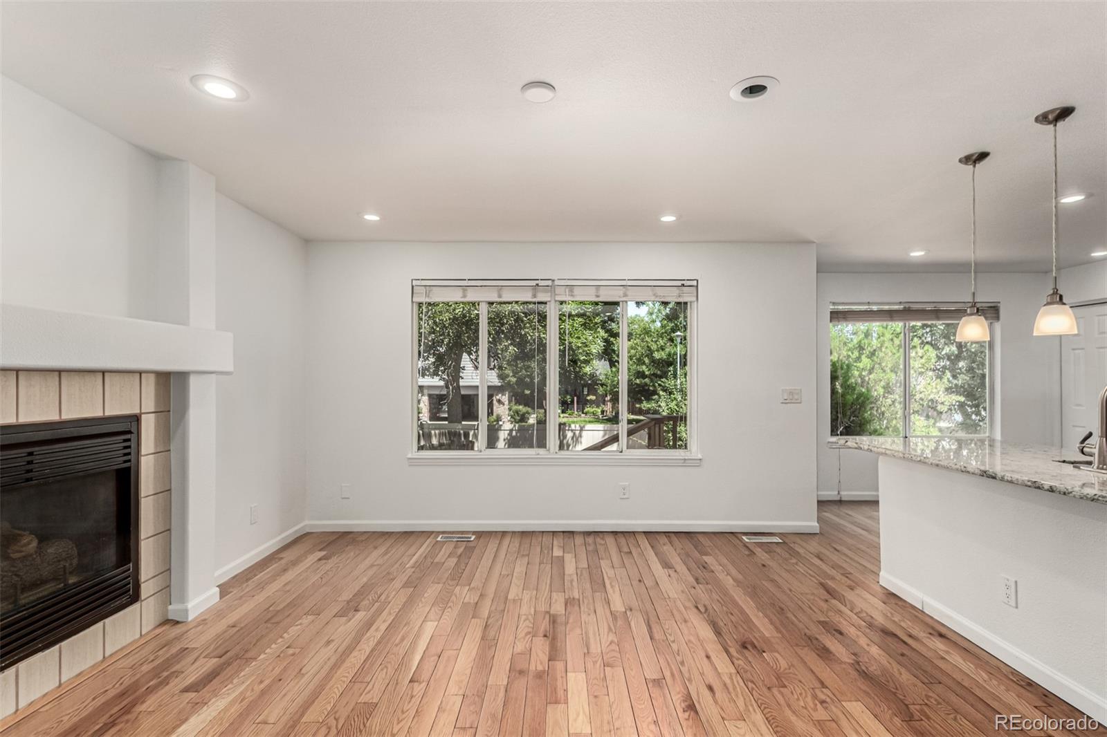 MLS Image #9 for 11457 e warren place,aurora, Colorado
