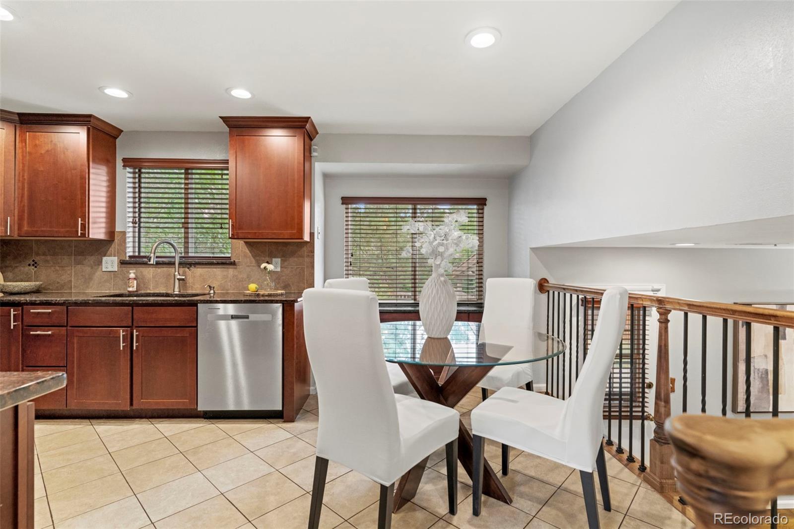 MLS Image #5 for 18624 e kent drive,aurora, Colorado