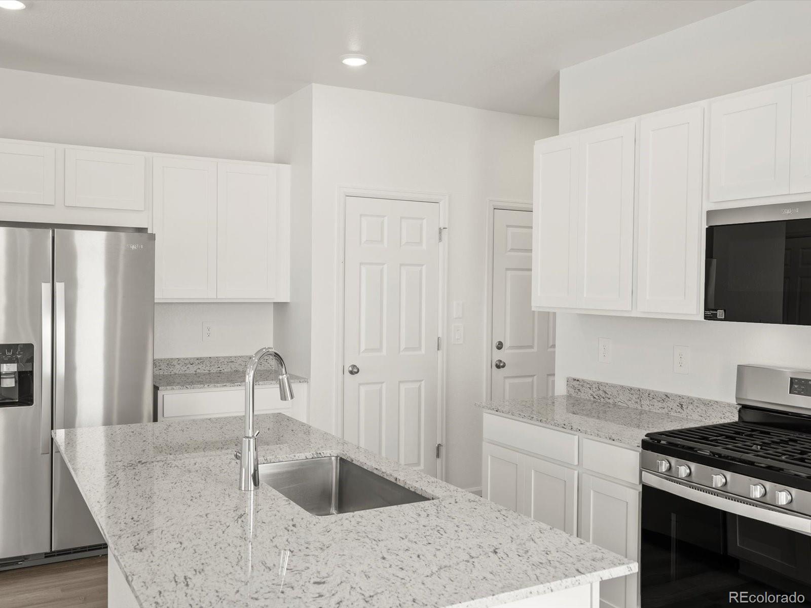 MLS Image #6 for 545  97th avenue,greeley, Colorado