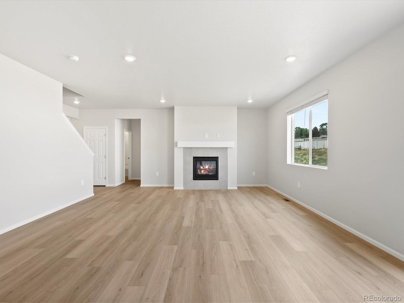 MLS Image #3 for 1696  yampa river drive,windsor, Colorado