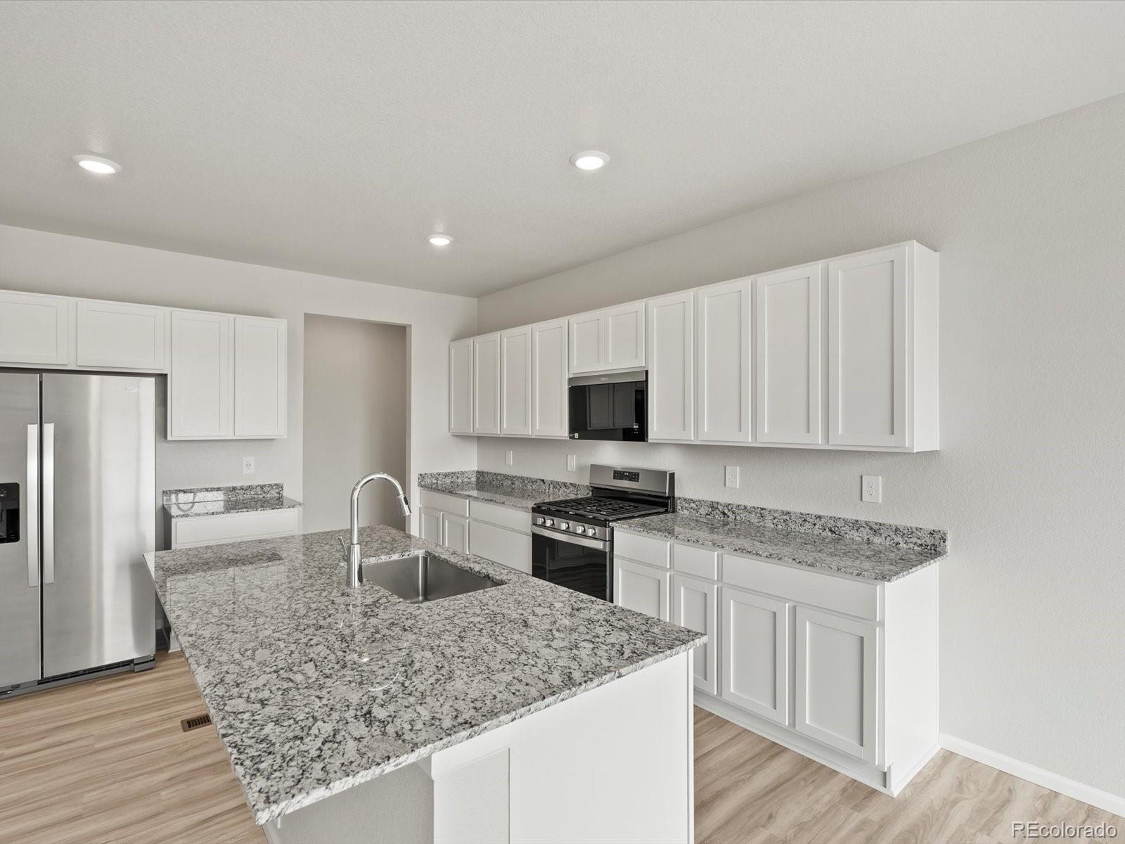 MLS Image #9 for 1593  colorado river drive,windsor, Colorado