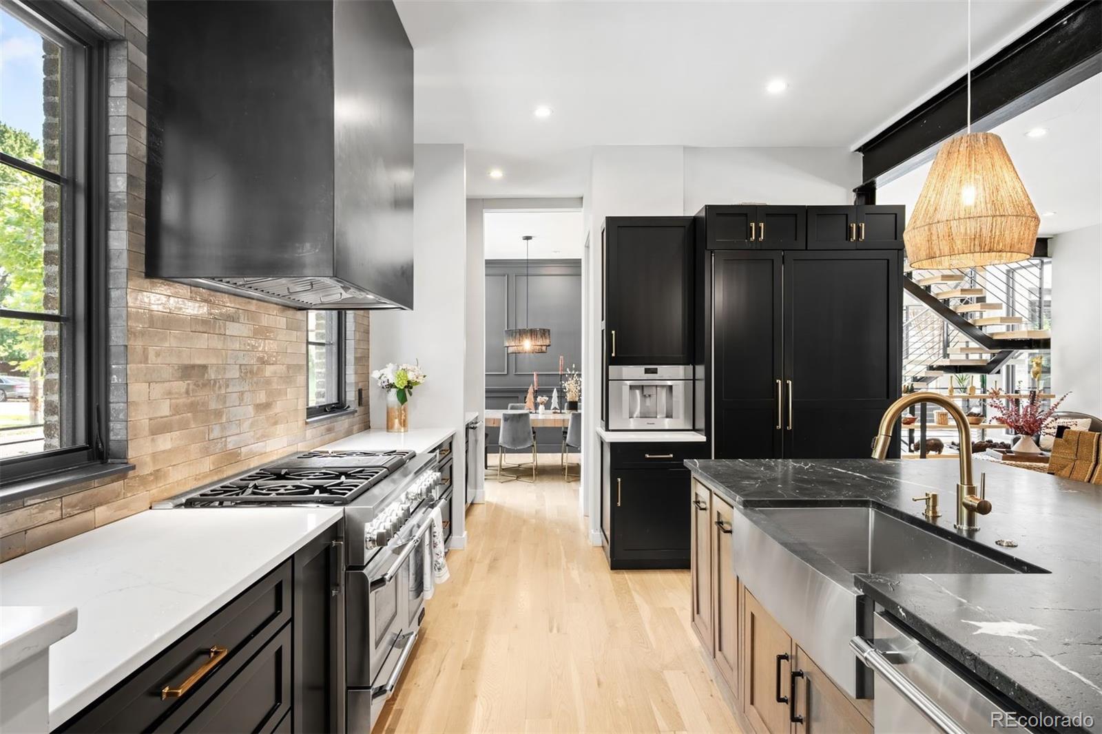 MLS Image #16 for 1055 s cove way,denver, Colorado
