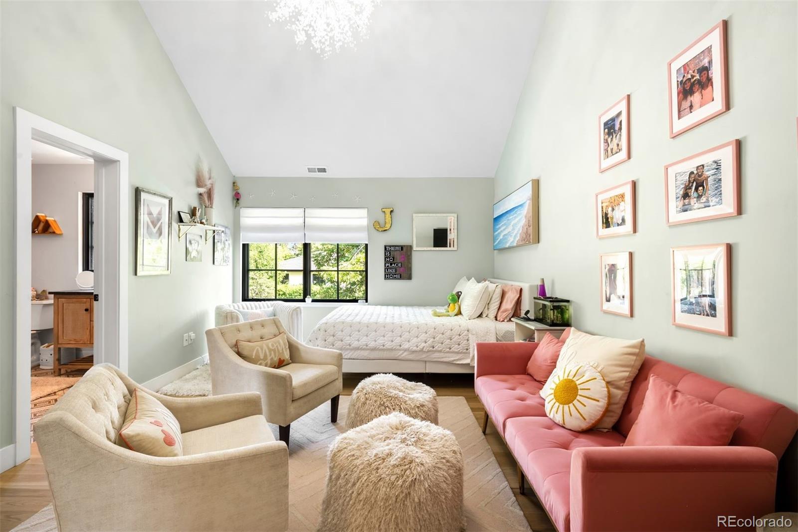 MLS Image #36 for 1055 s cove way,denver, Colorado