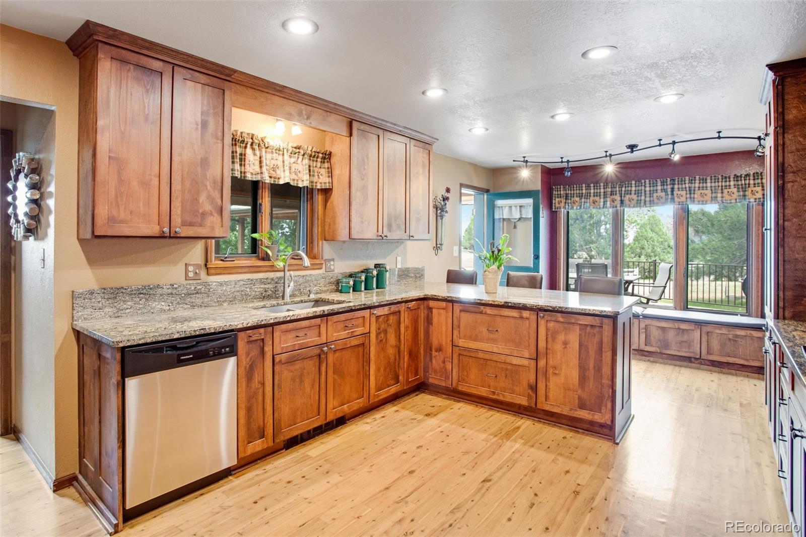 MLS Image #17 for 1923  sauk hill road,loveland, Colorado