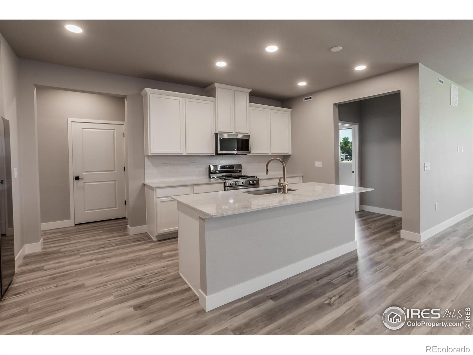 MLS Image #15 for 1620  alfalfa lane,johnstown, Colorado