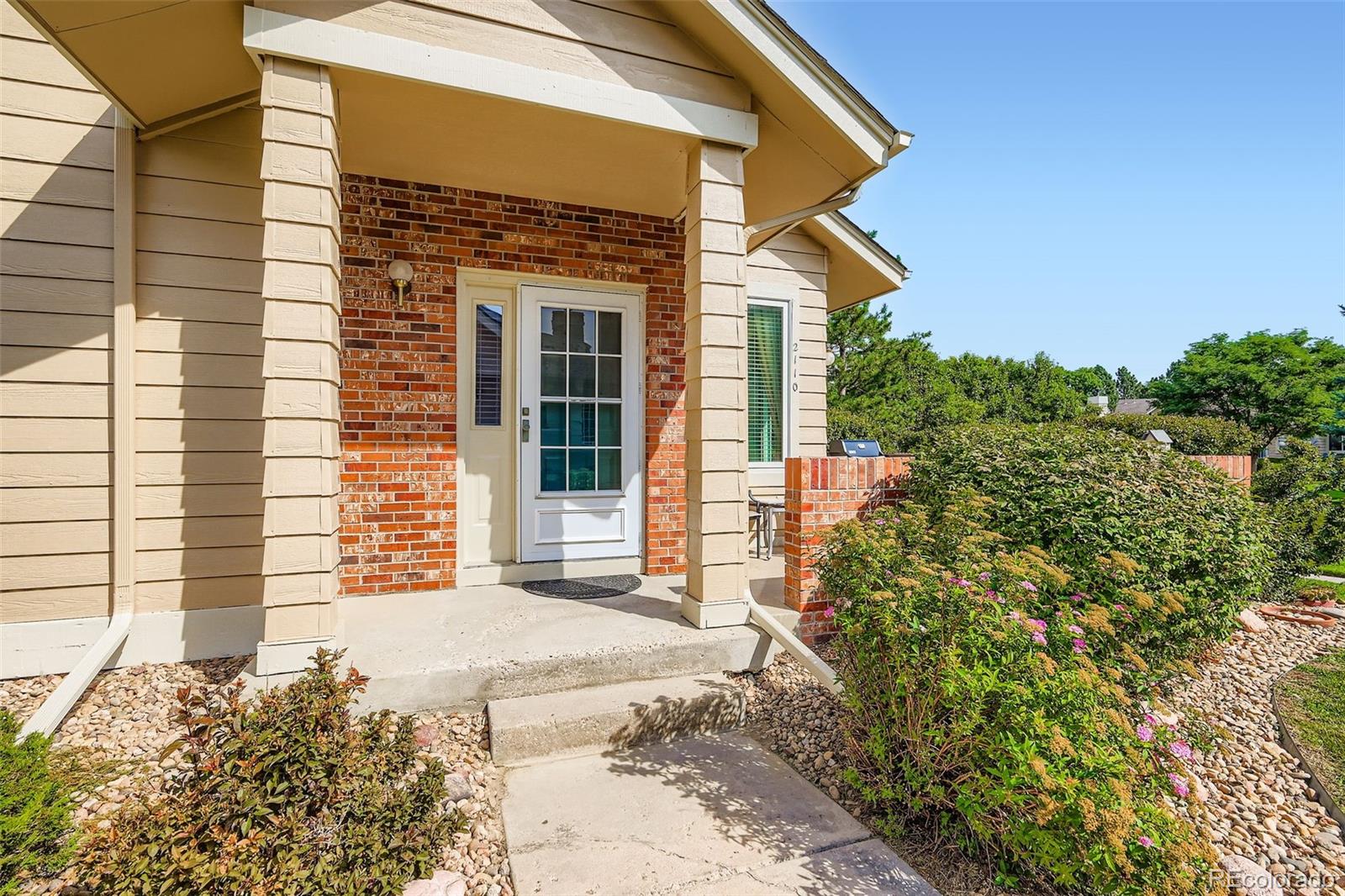 MLS Image #2 for 2110 s scranton way,aurora, Colorado