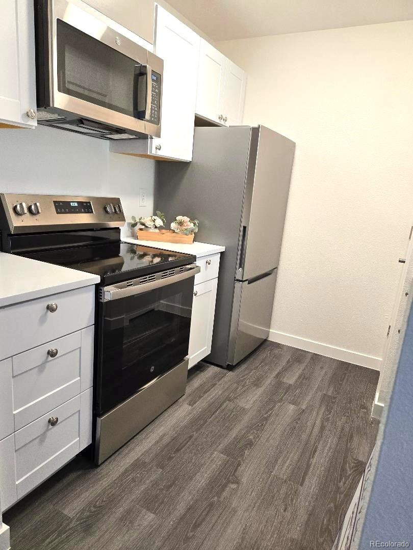 MLS Image #6 for 3550 s harlan street,denver, Colorado