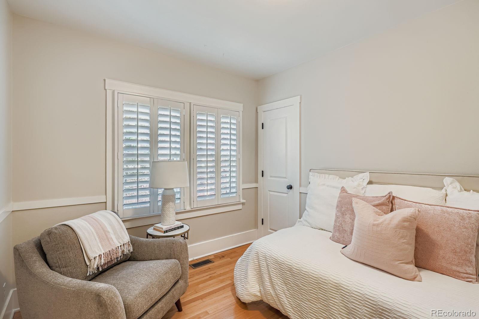 MLS Image #17 for 569 s race street,denver, Colorado