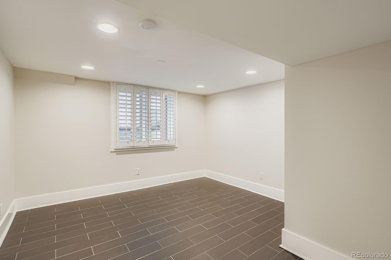 MLS Image #25 for 569 s race street,denver, Colorado