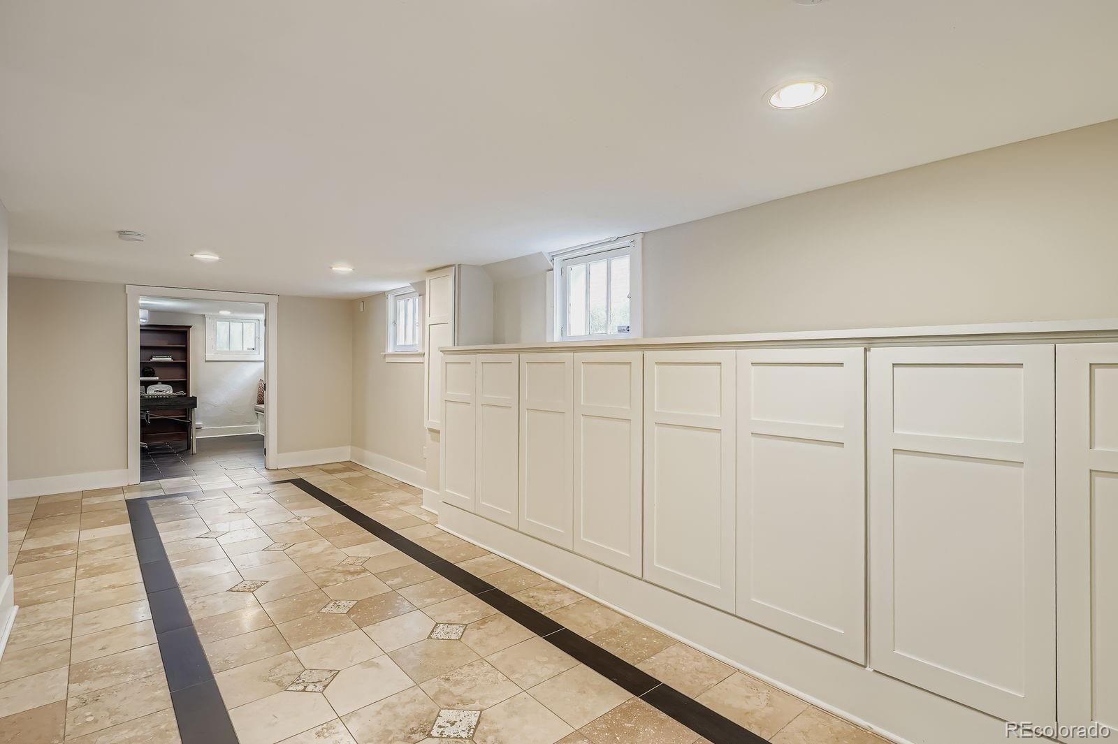 MLS Image #29 for 569 s race street,denver, Colorado