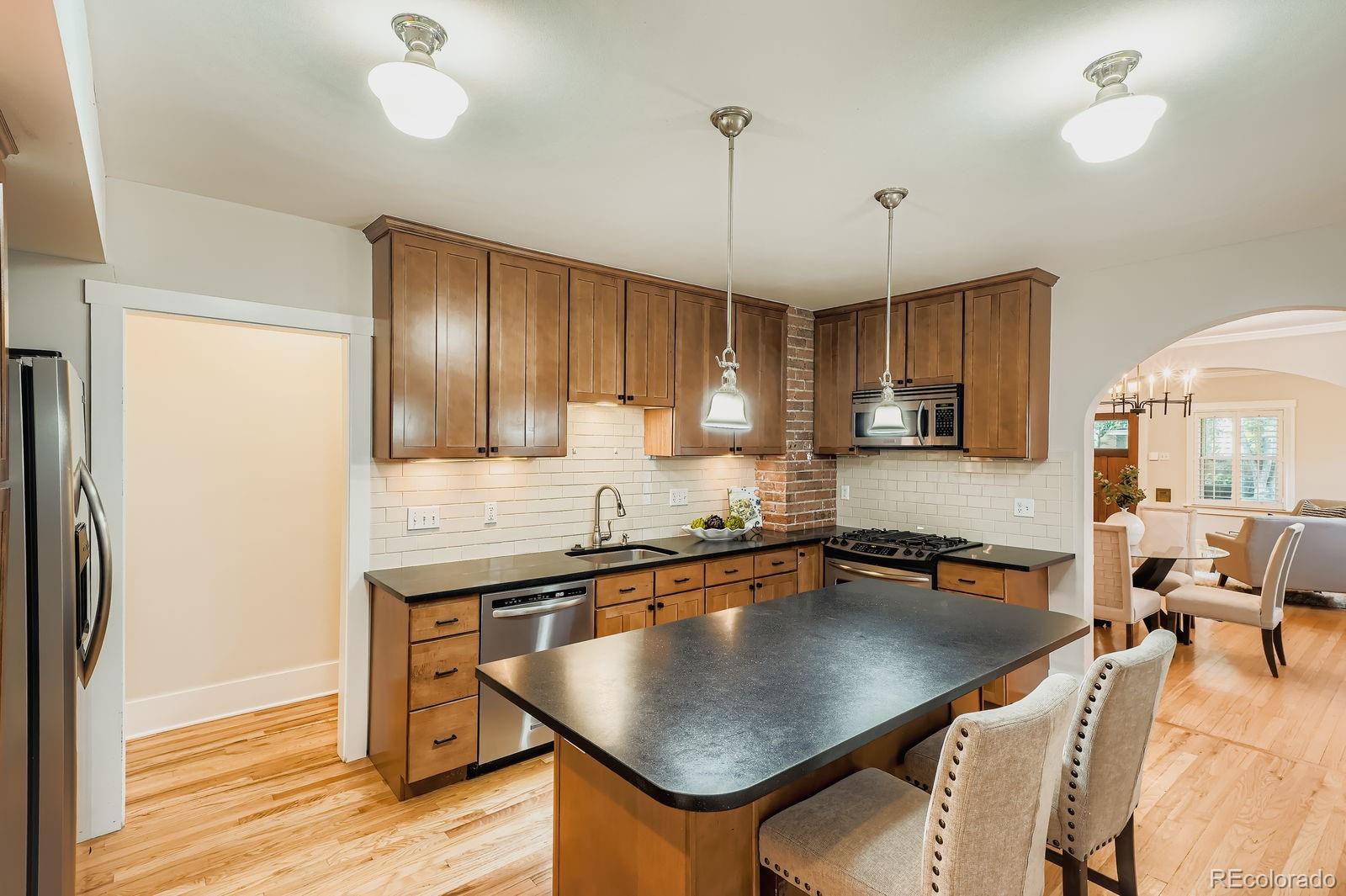 MLS Image #9 for 569 s race street,denver, Colorado