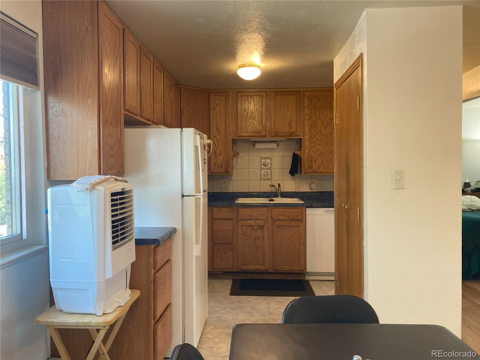 MLS Image #3 for 875 s quebec street,denver, Colorado