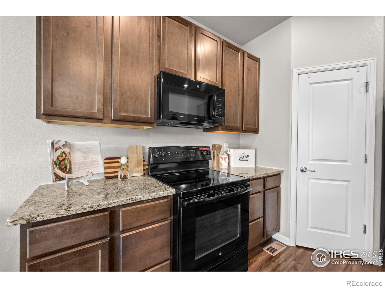 MLS Image #14 for 993  traildust drive,milliken, Colorado