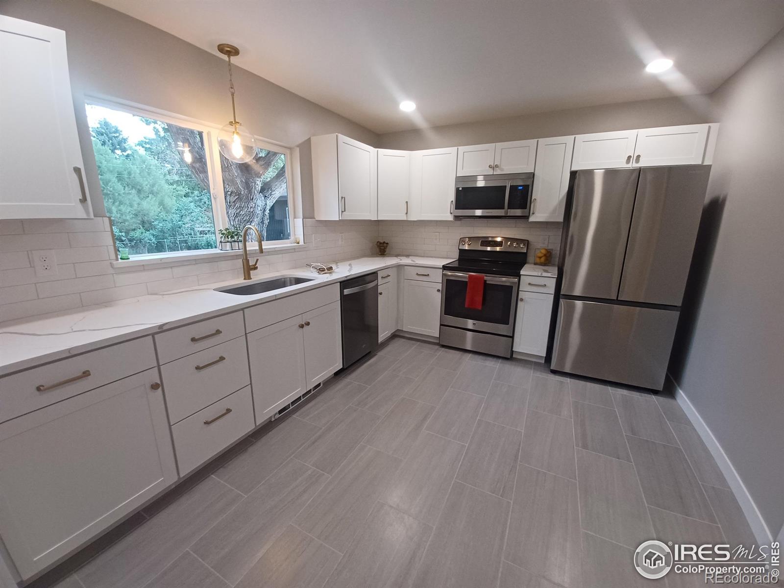 MLS Image #7 for 930  grant street,longmont, Colorado