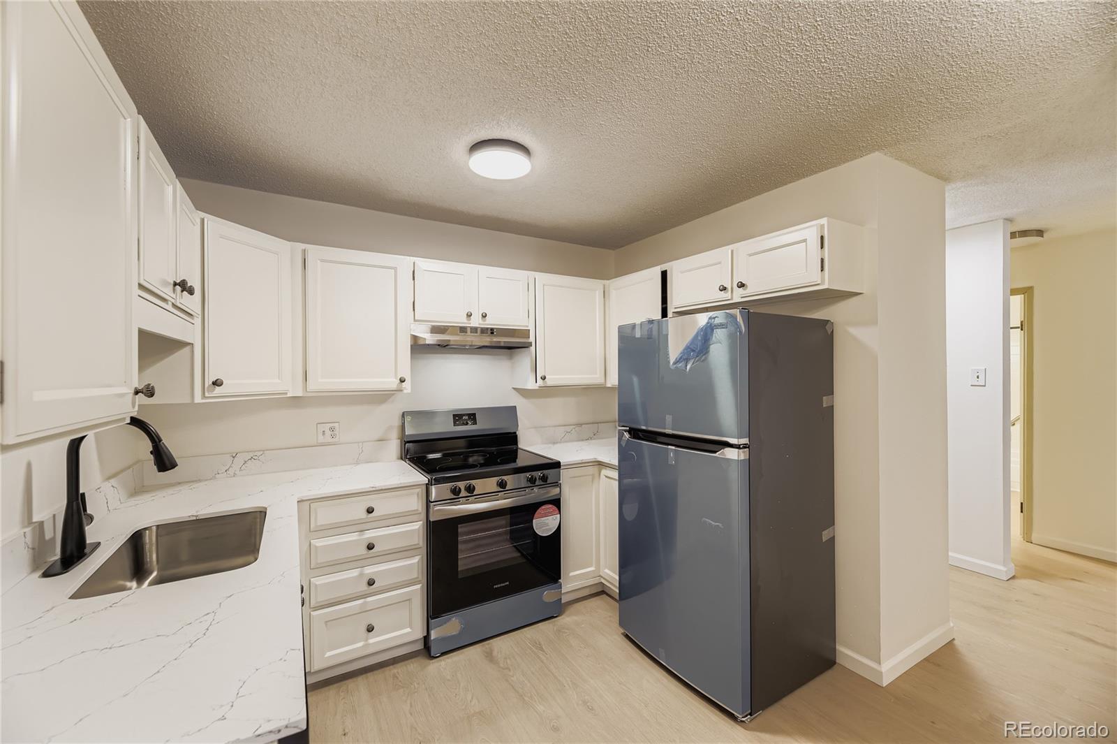 MLS Image #11 for 13500 e cornell avenue,aurora, Colorado