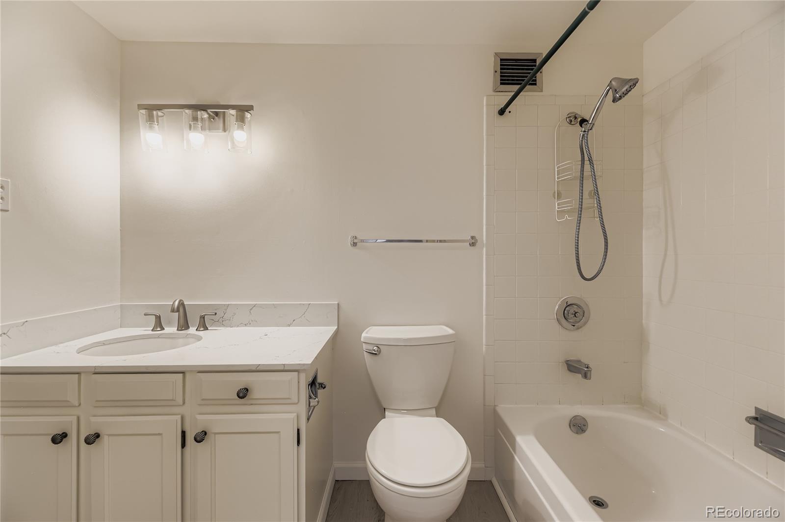 MLS Image #15 for 13500 e cornell avenue,aurora, Colorado