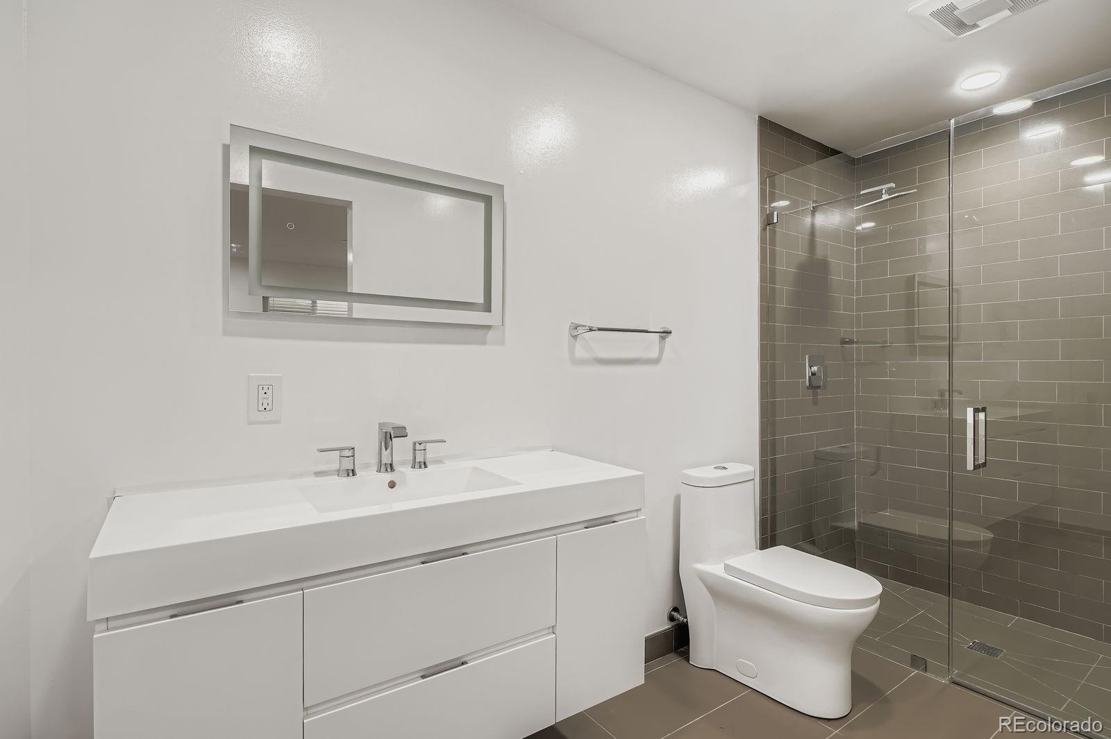 MLS Image #18 for 2334 s leyden street,denver, Colorado