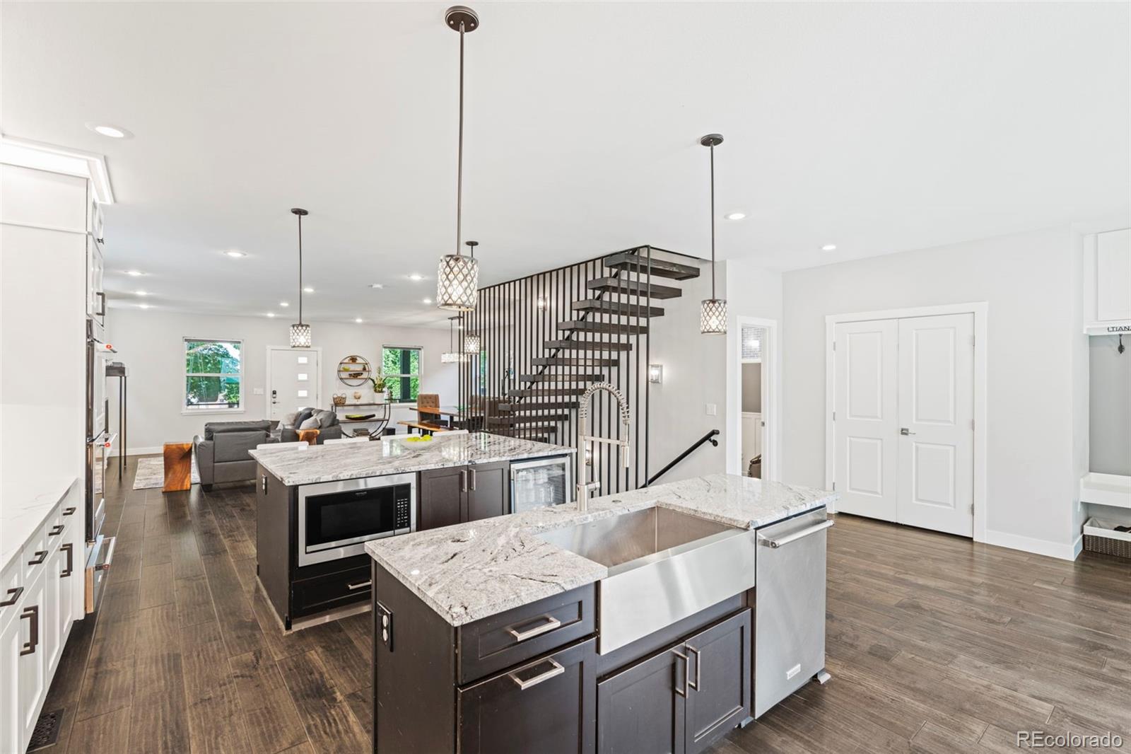 MLS Image #11 for 848 s corona street,denver, Colorado