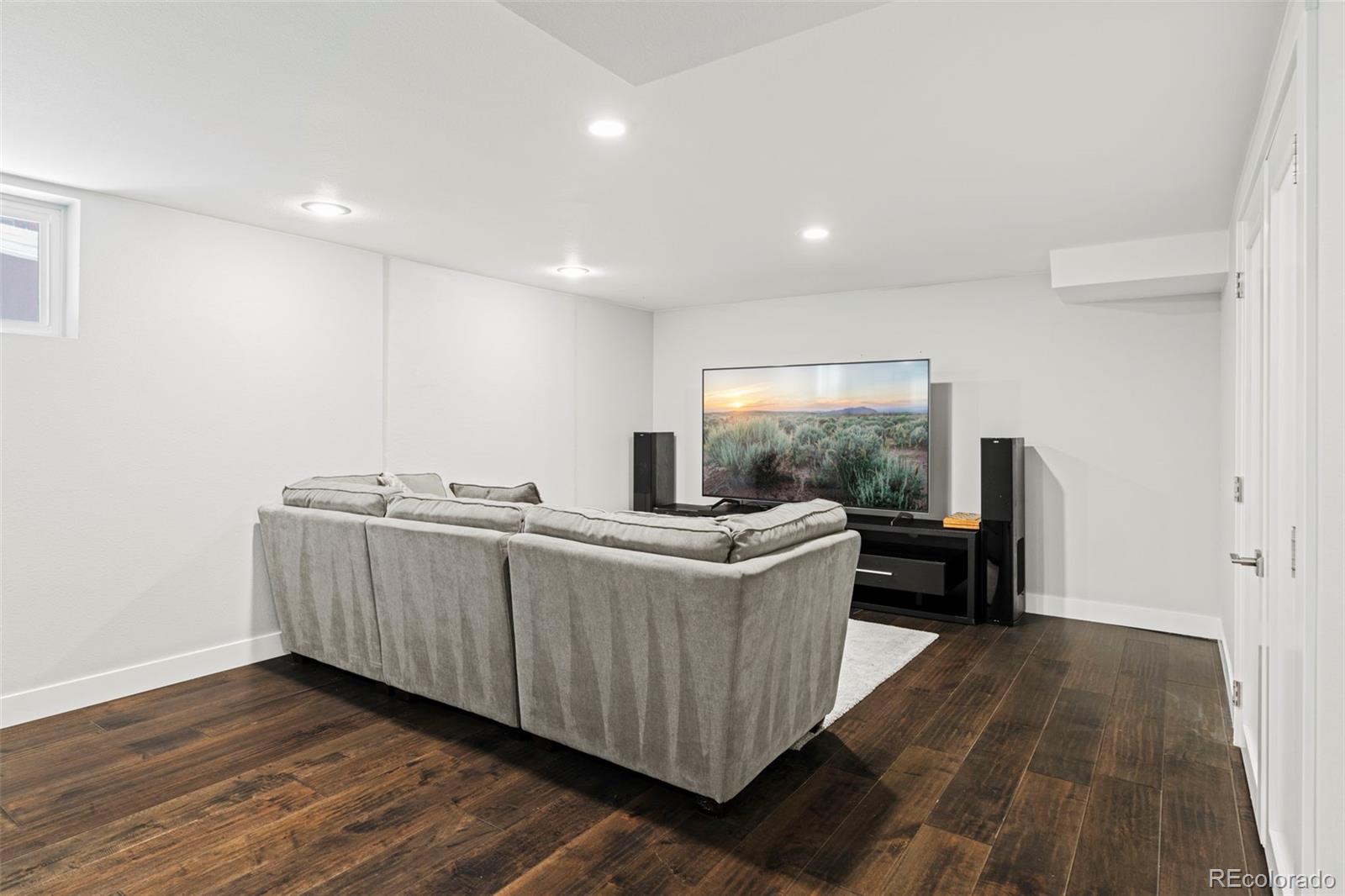 MLS Image #37 for 848 s corona street,denver, Colorado