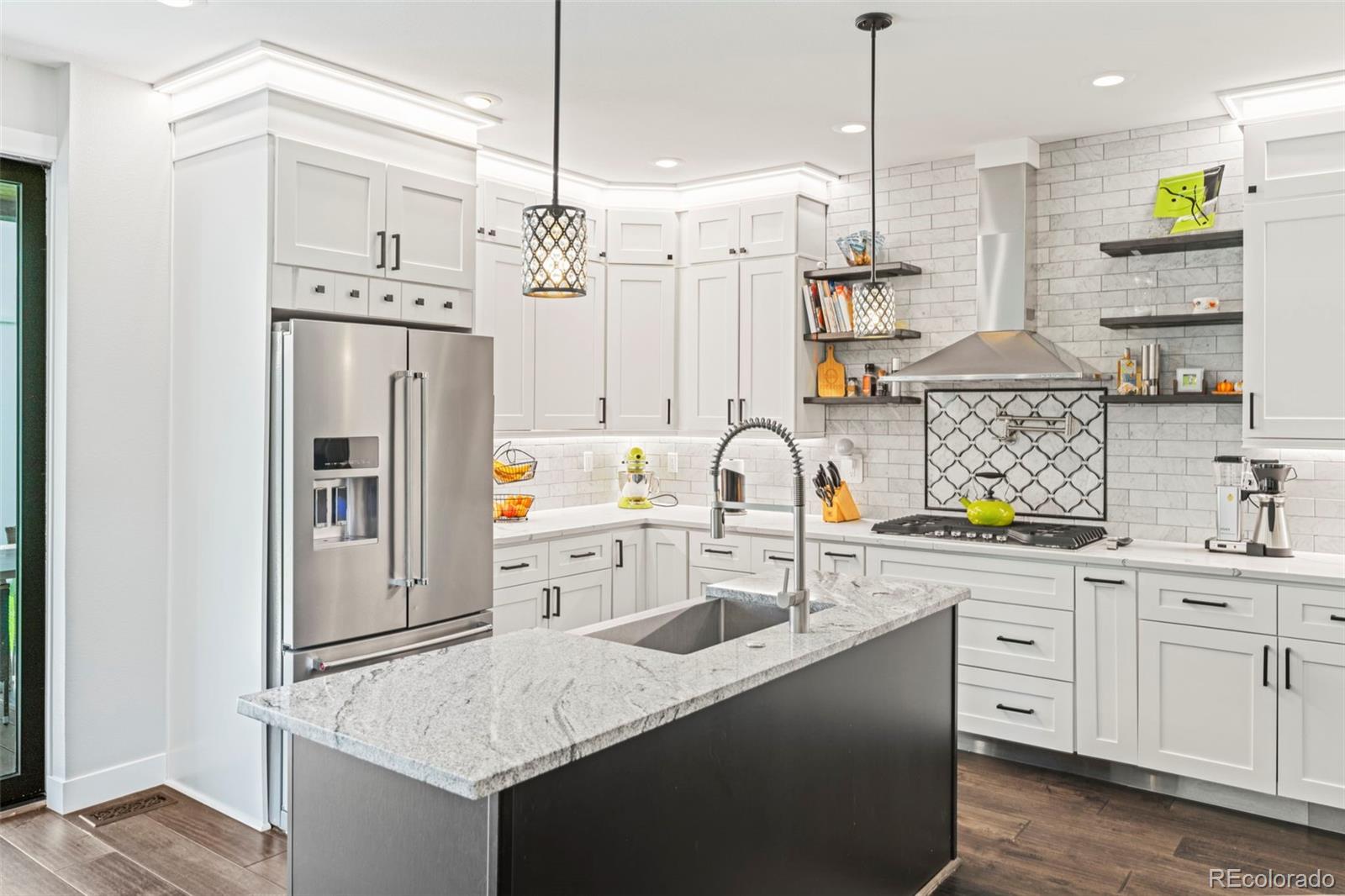 MLS Image #9 for 848 s corona street,denver, Colorado