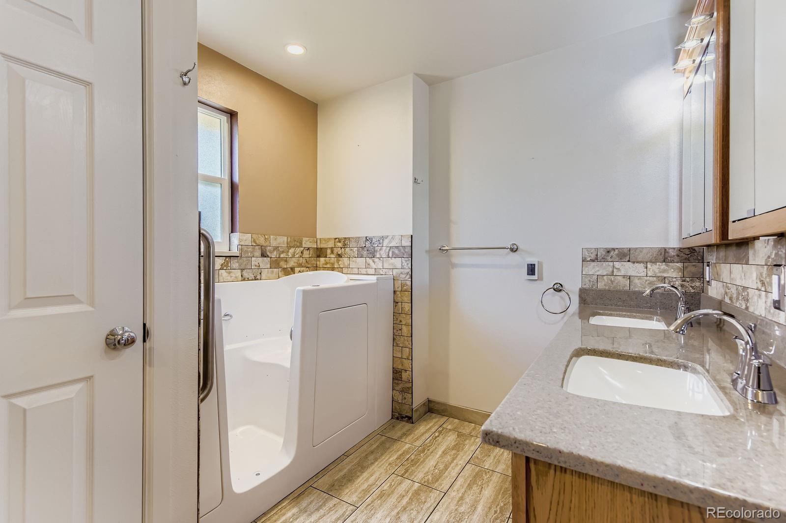 MLS Image #15 for 6801 s gilpin circle,centennial, Colorado