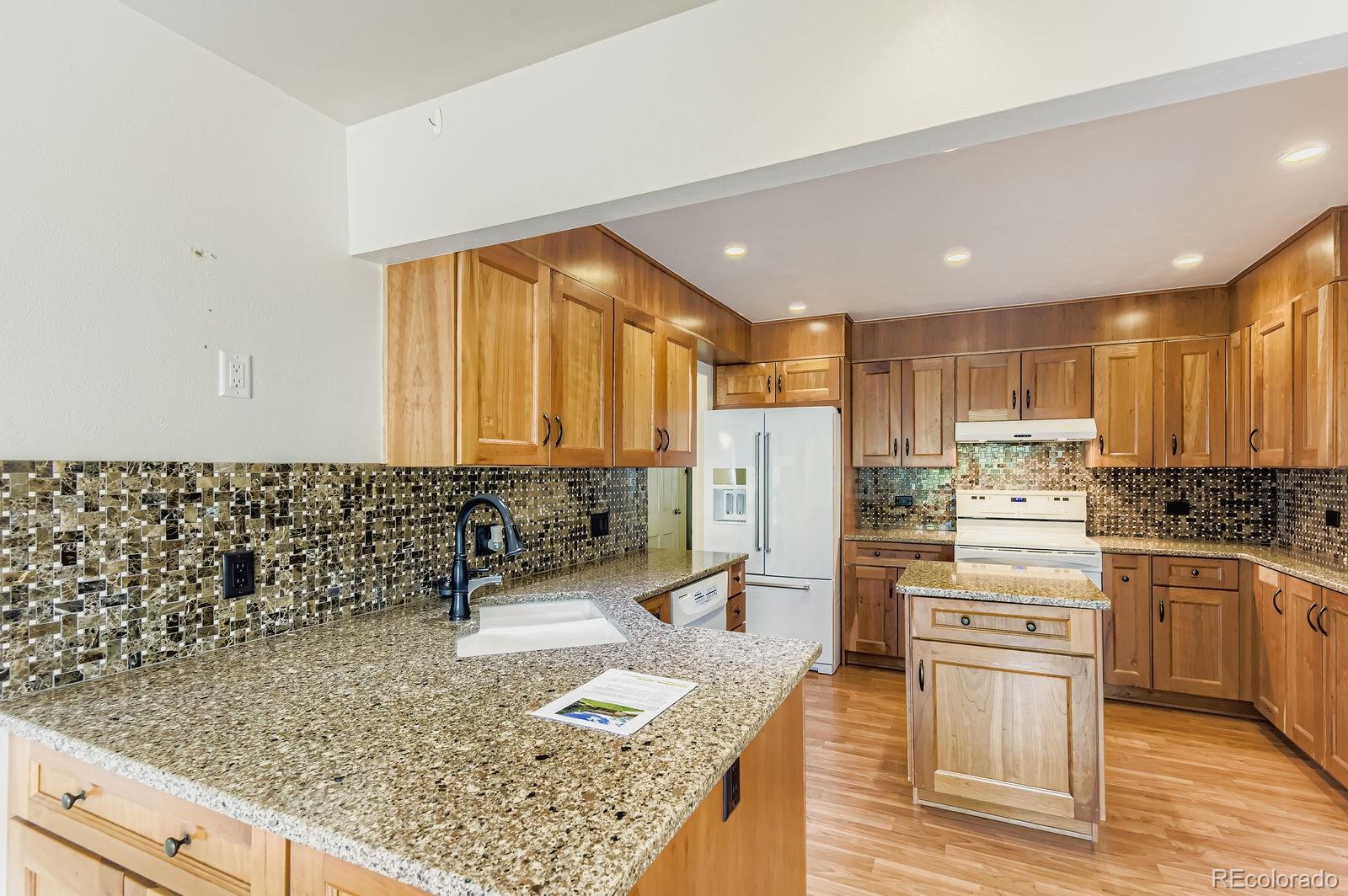 MLS Image #7 for 6801 s gilpin circle,centennial, Colorado
