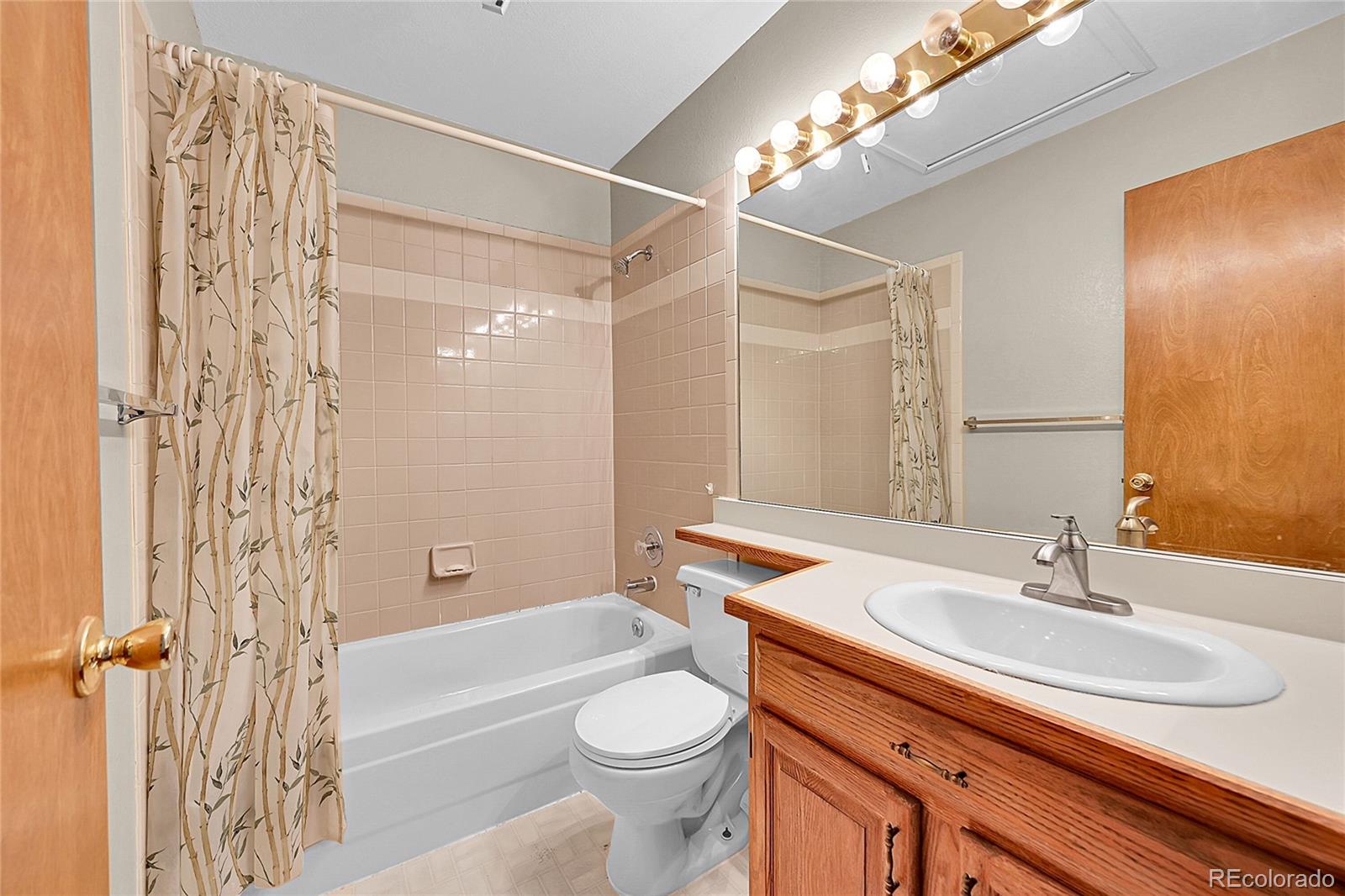 MLS Image #21 for 5421 s vivian street,littleton, Colorado