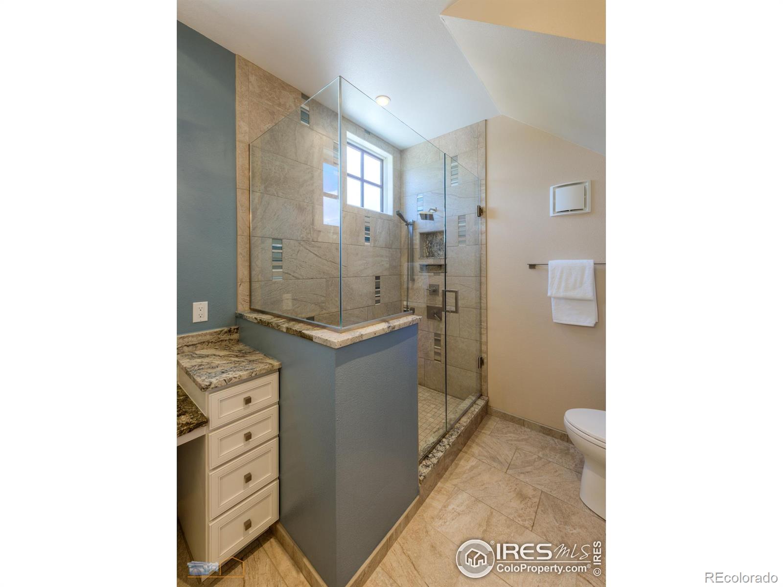 MLS Image #18 for 1028  katy lane,longmont, Colorado