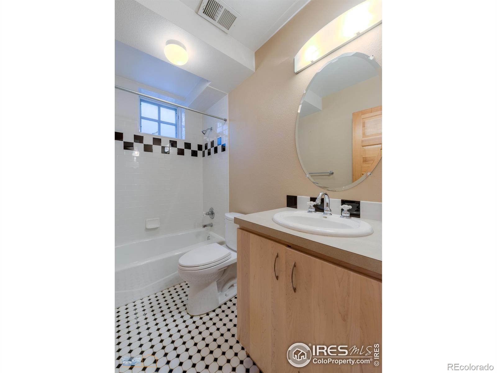 MLS Image #32 for 1028  katy lane,longmont, Colorado