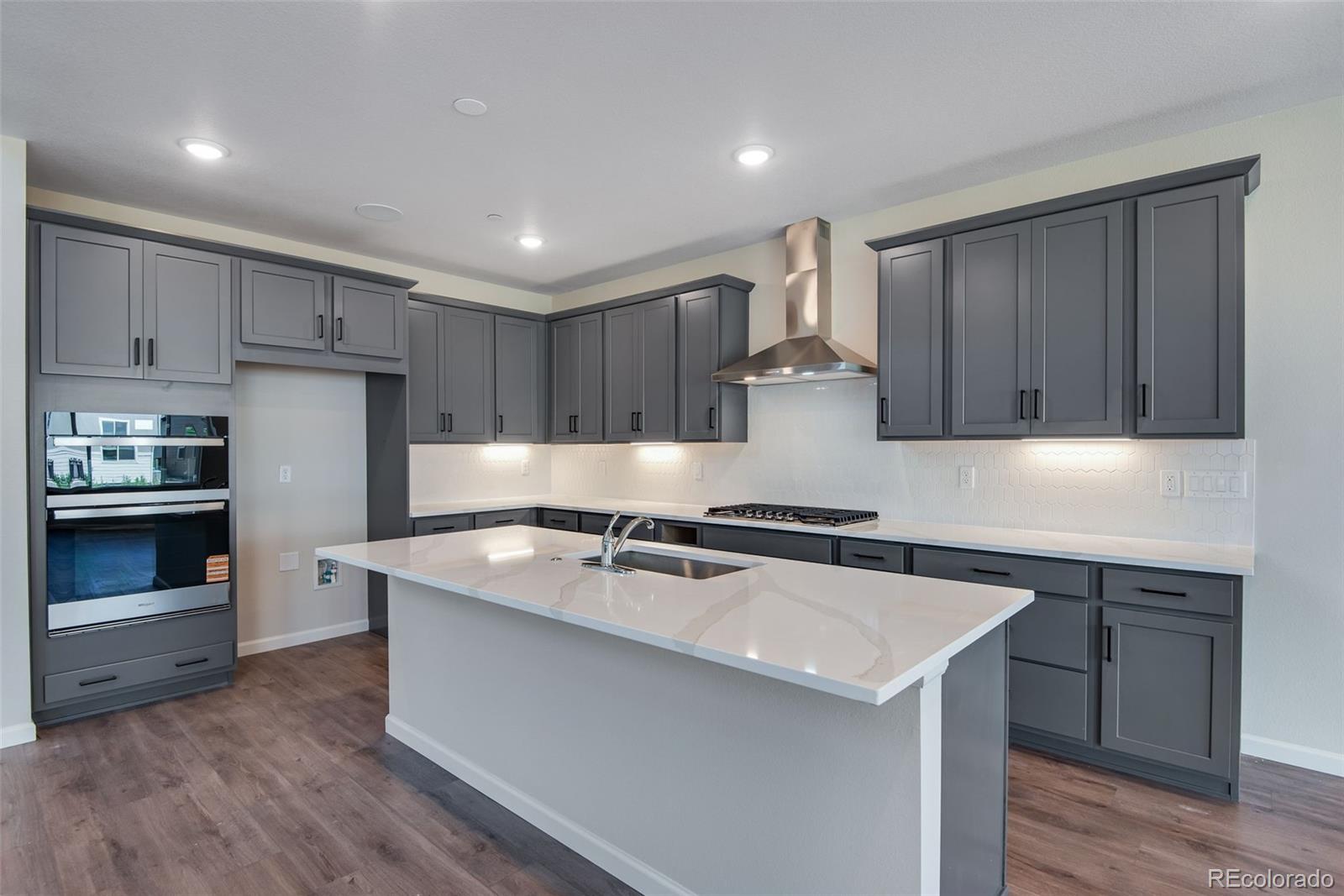 MLS Image #11 for 10023  worchester street,commerce city, Colorado