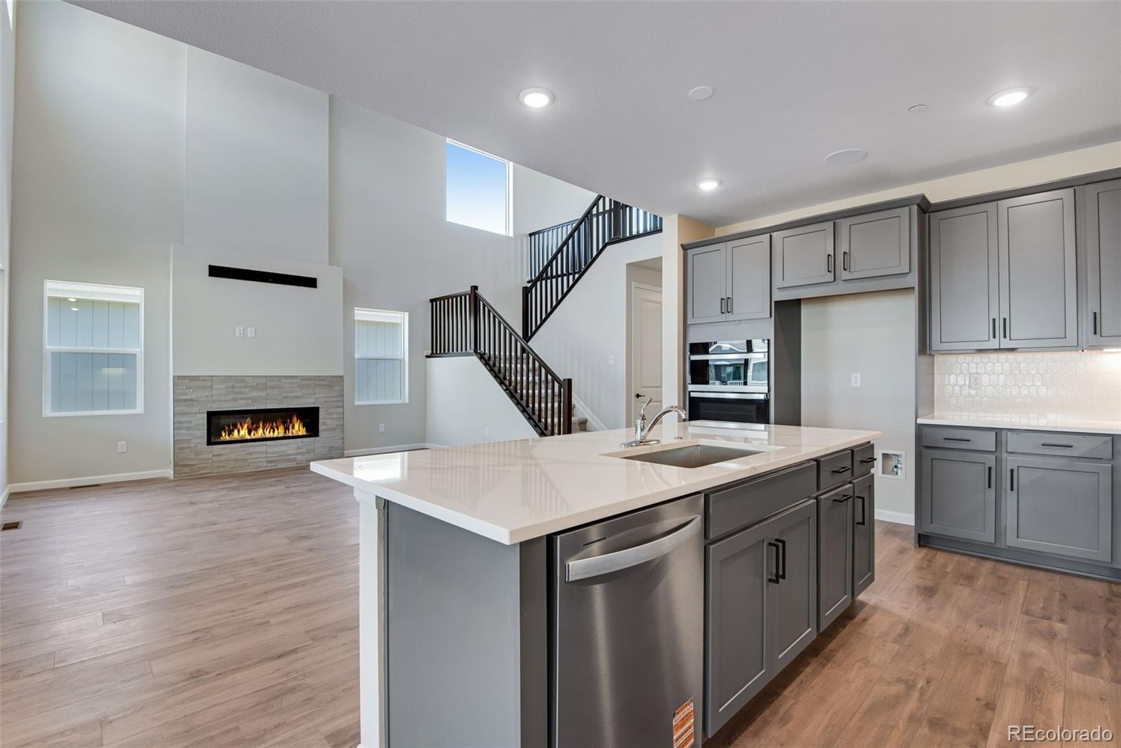 MLS Image #12 for 10023  worchester street,commerce city, Colorado