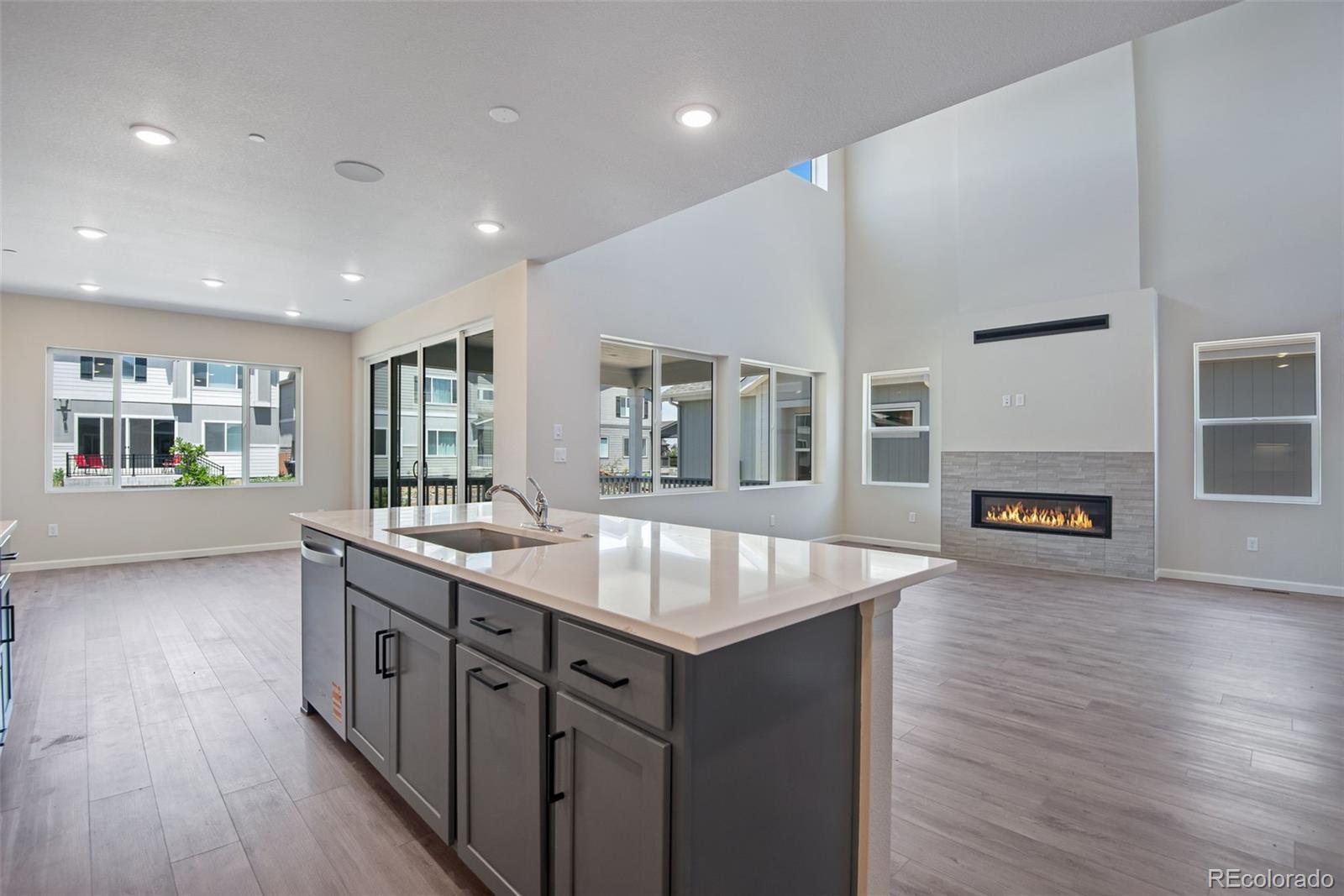MLS Image #13 for 10023  worchester street,commerce city, Colorado