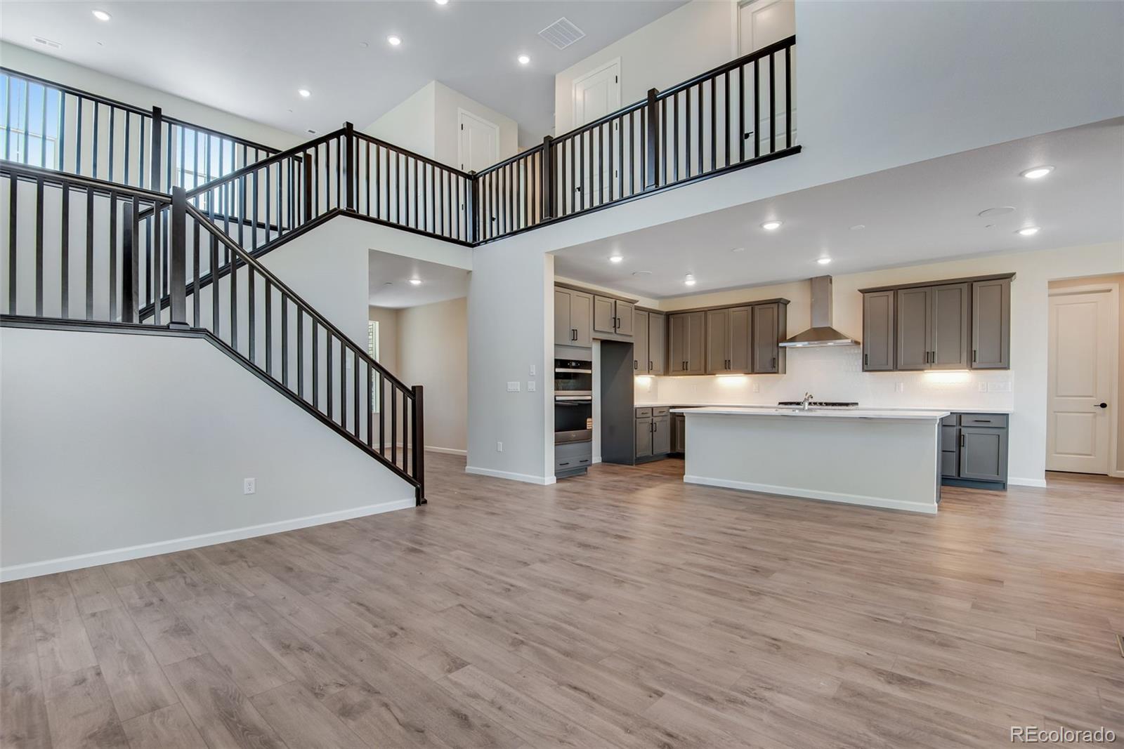 MLS Image #7 for 10023  worchester street,commerce city, Colorado